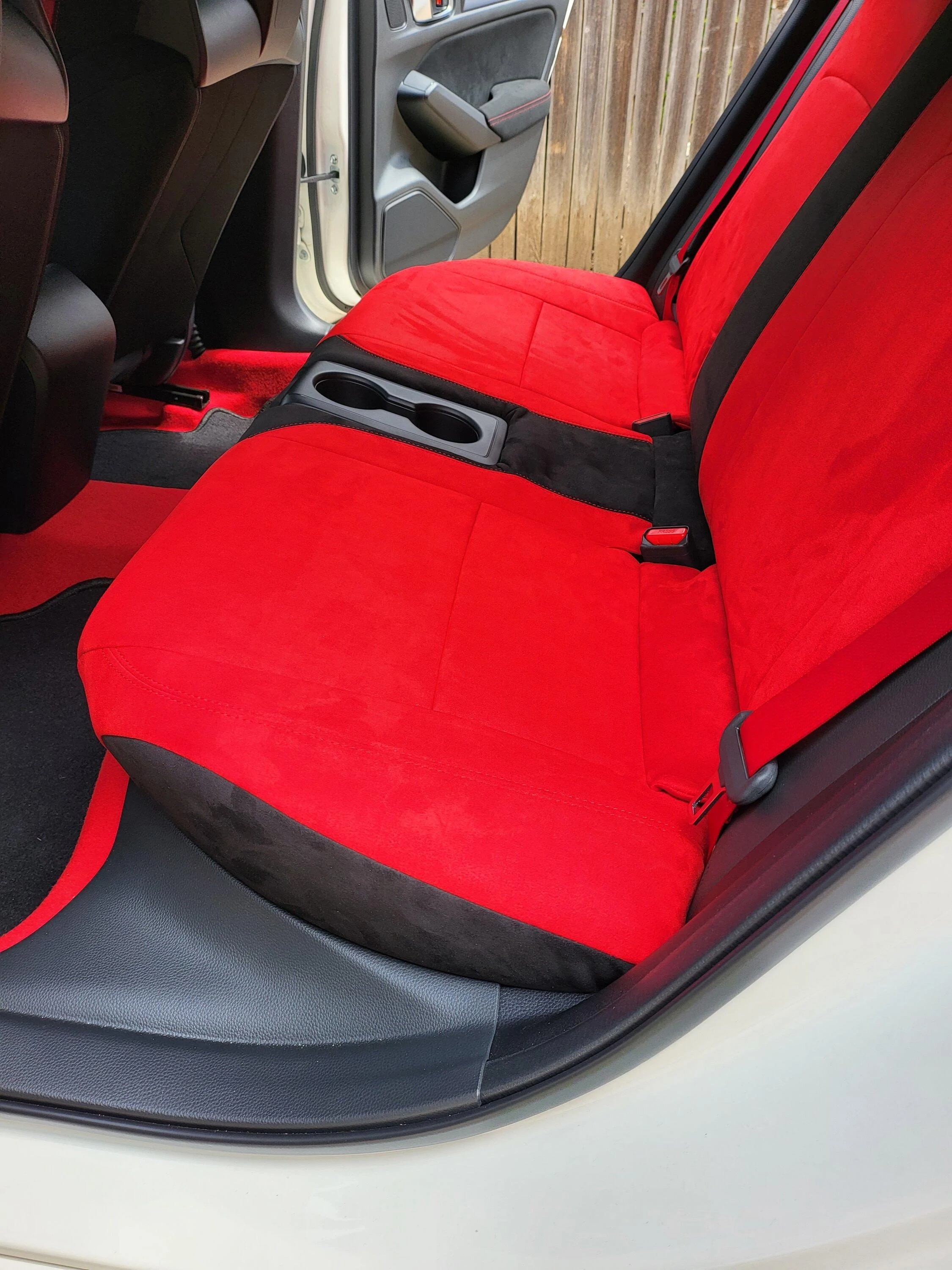 11th Gen Honda Civic Too many materials in the US FL5’s interior 20230429_115519