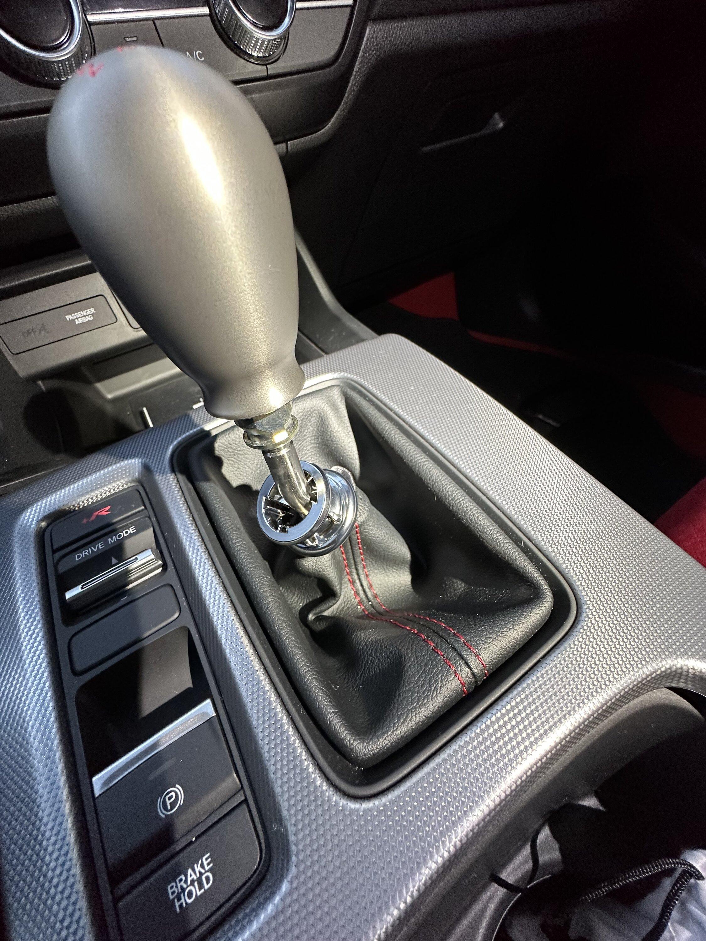 11th Gen Honda Civic Shift Knob installation on FL5R IMG_3099