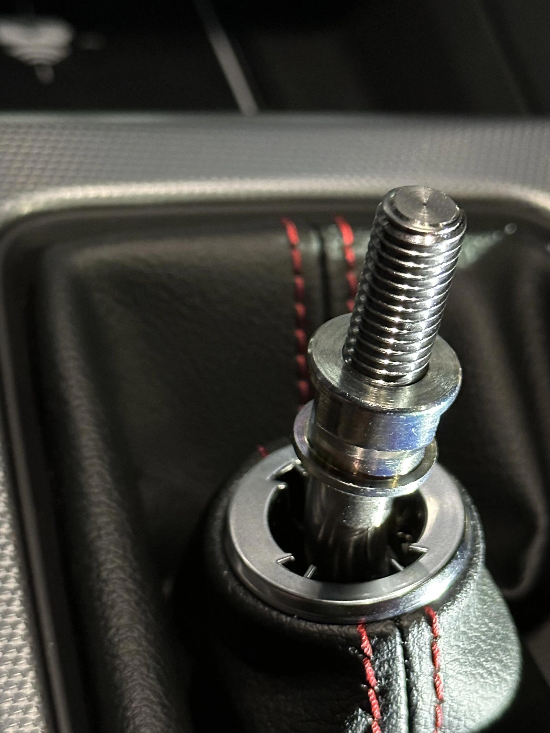 11th Gen Honda Civic Shift Knob installation on FL5R IMG_3106
