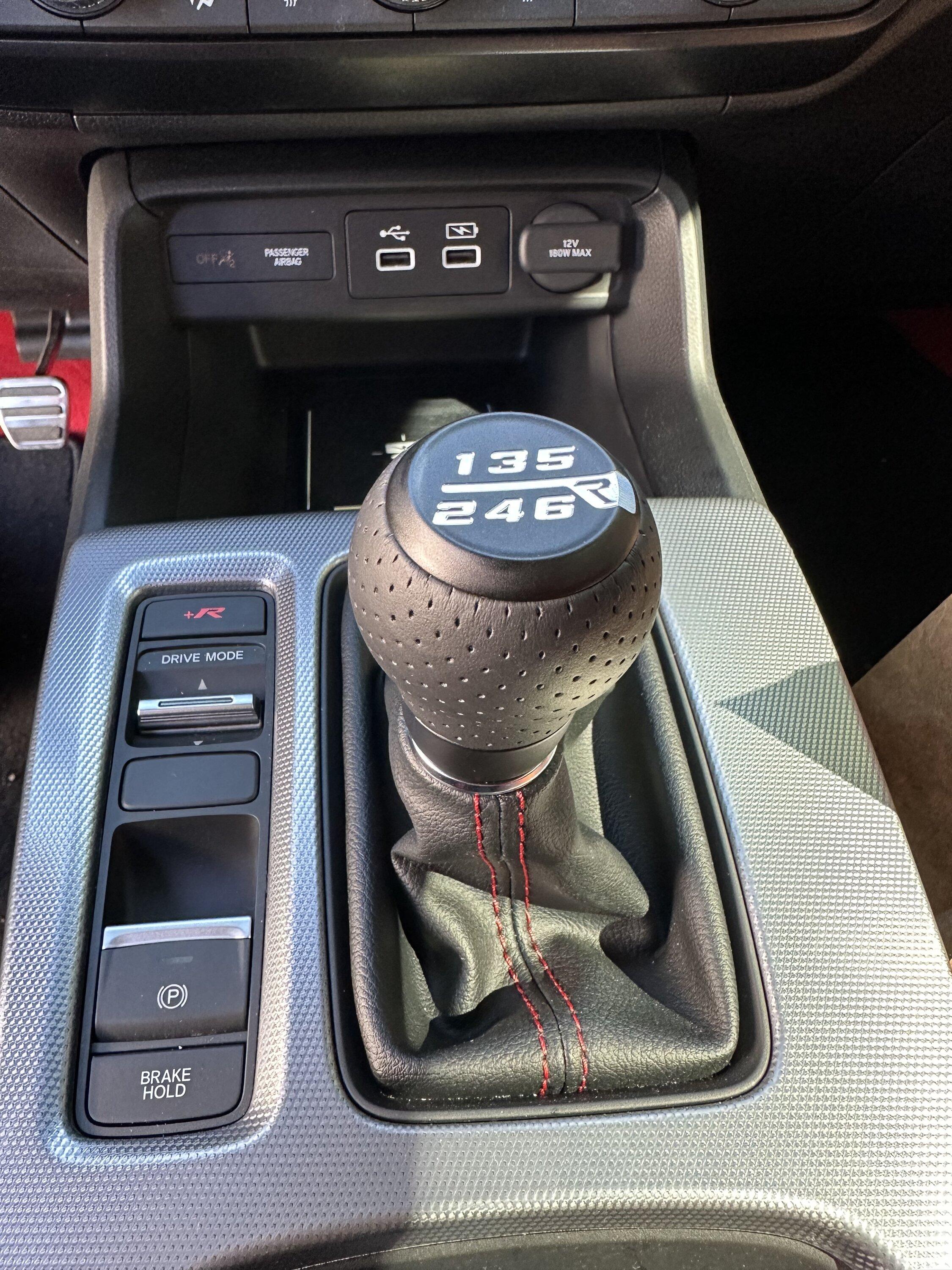 11th Gen Honda Civic Shift Knob installation on FL5R IMG_3174