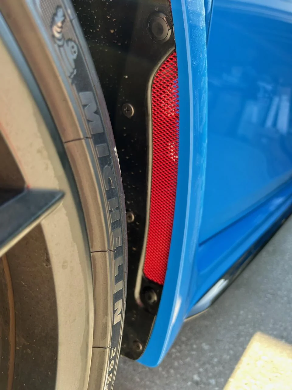 11th Gen Honda Civic Fender Vent Mesh installed on FL5 IMG_1163