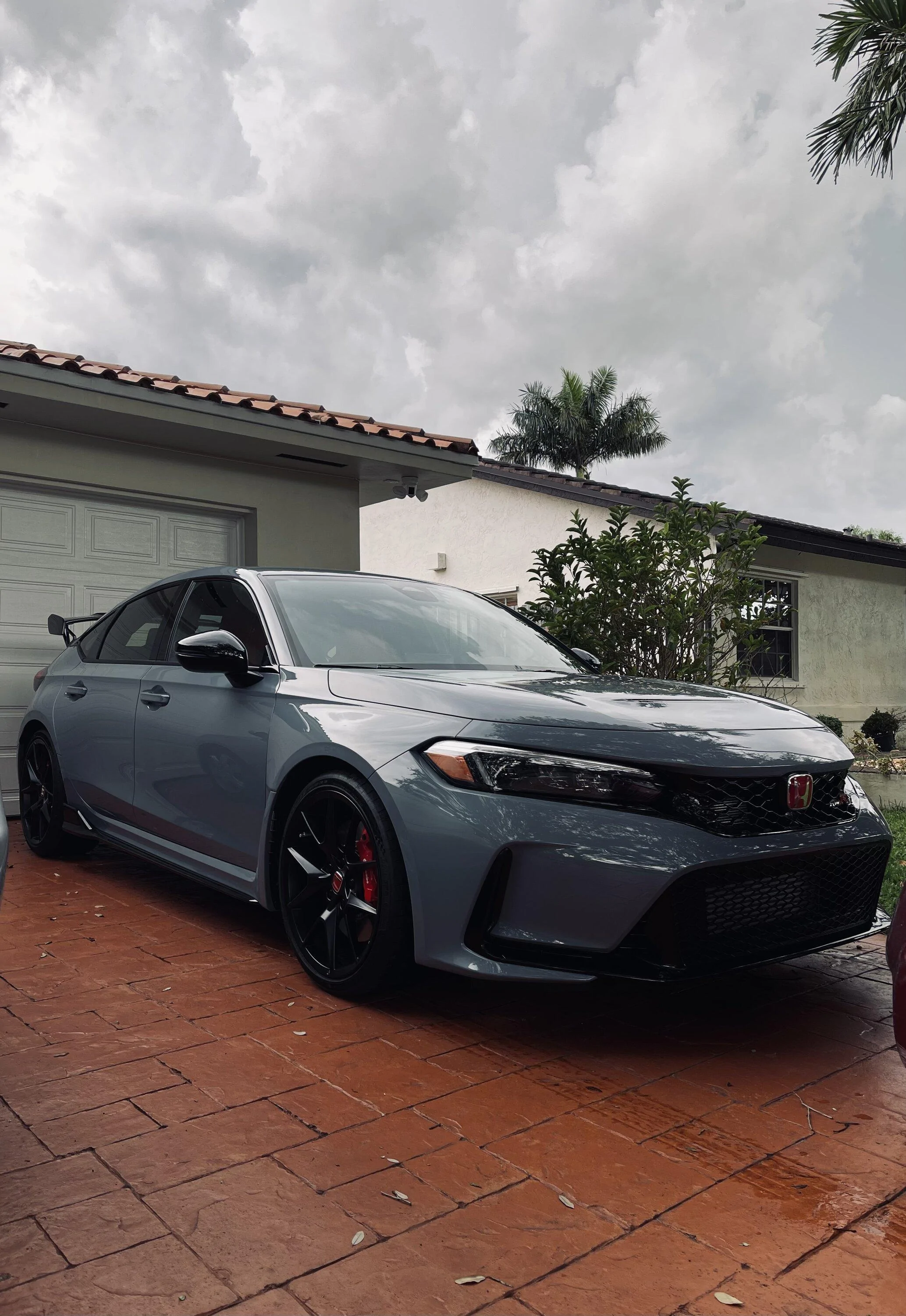 11th Gen Honda Civic Official SONIC GRAY PEARL FL5 Type R Photos Thread IMG_8381