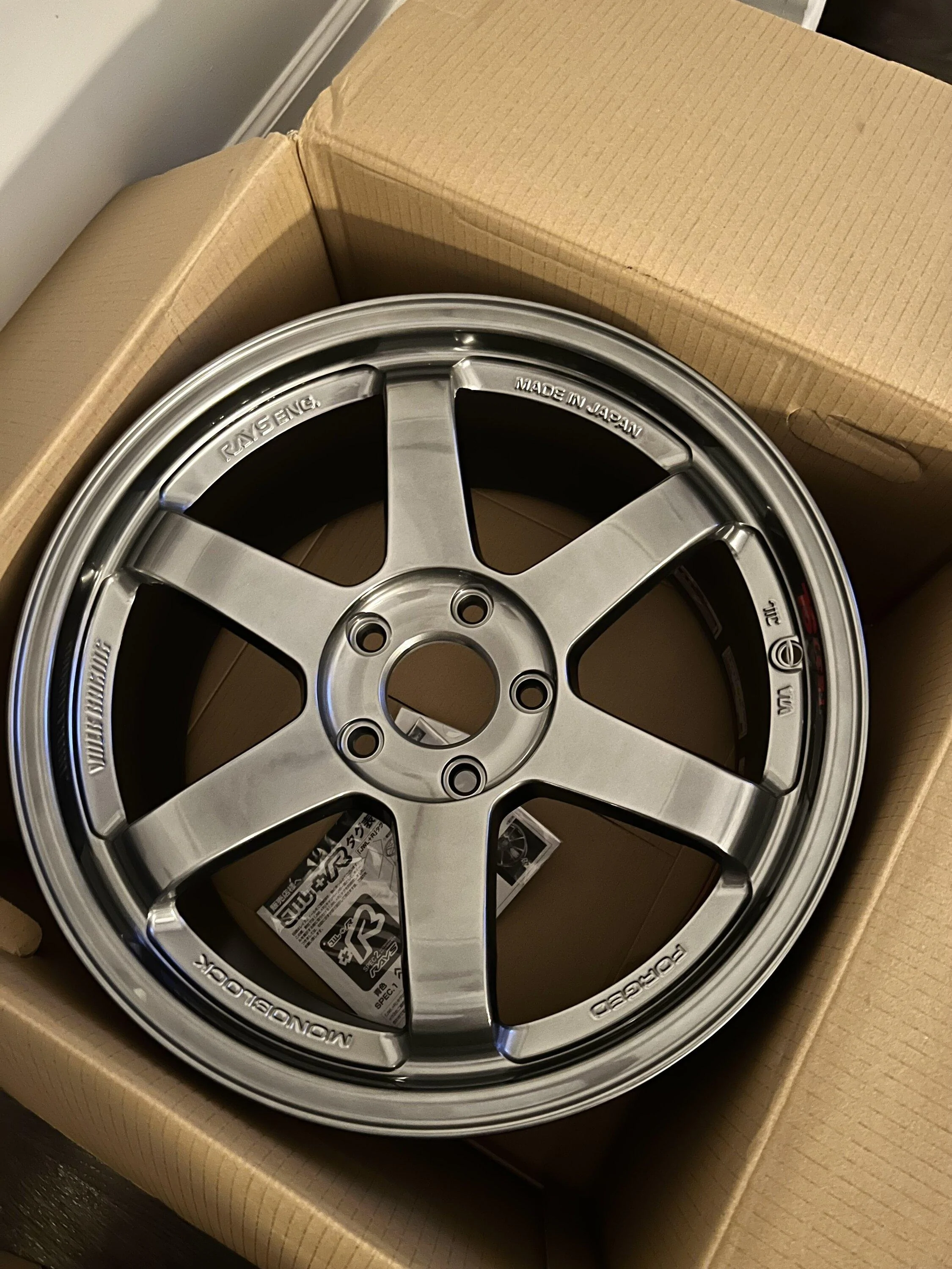 11th Gen Honda Civic FS TE37 SL Formula Silver 18x9.5 +45 IMG_5786