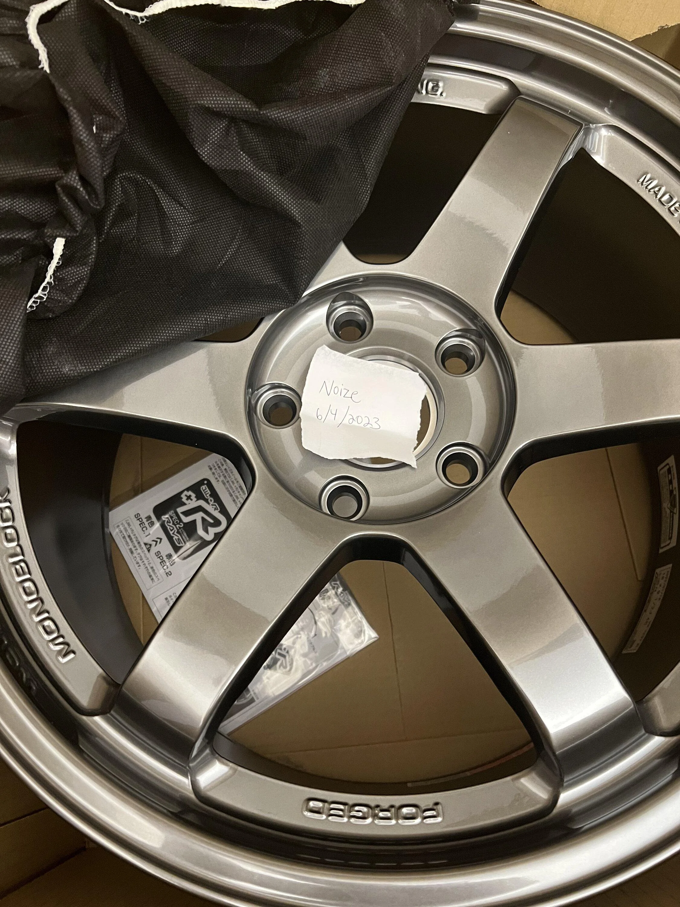11th Gen Honda Civic FS TE37 SL Formula Silver 18x9.5 +45 IMG_5859