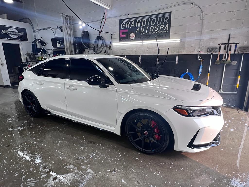 11th Gen Honda Civic Canadian dealer asked what colour Type R I want IMG_72401