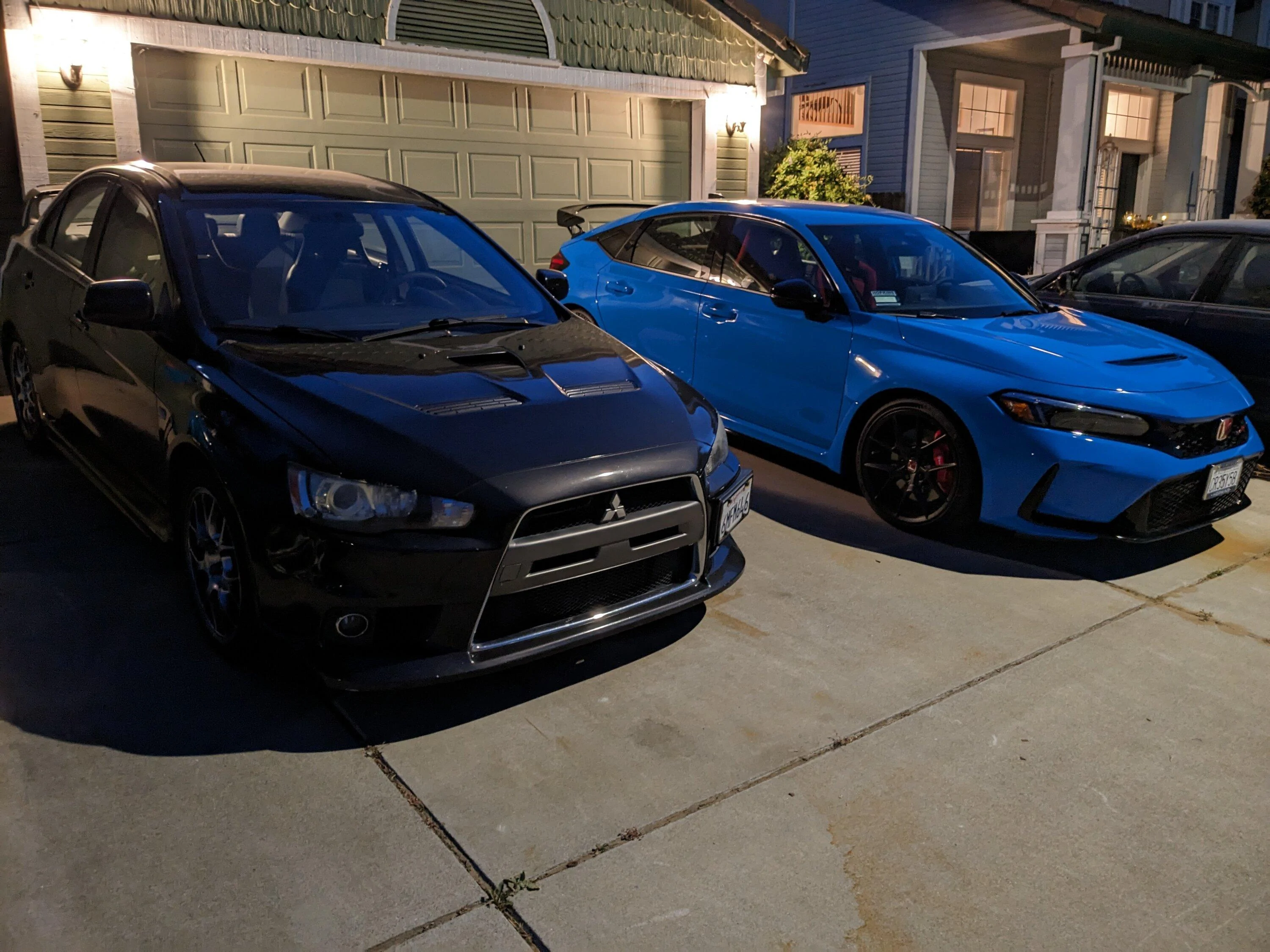 11th Gen Honda Civic Post your FL5 Civic Type R delivery pics! 🙌 📸 PXL_20230624_041659495.NIGHT