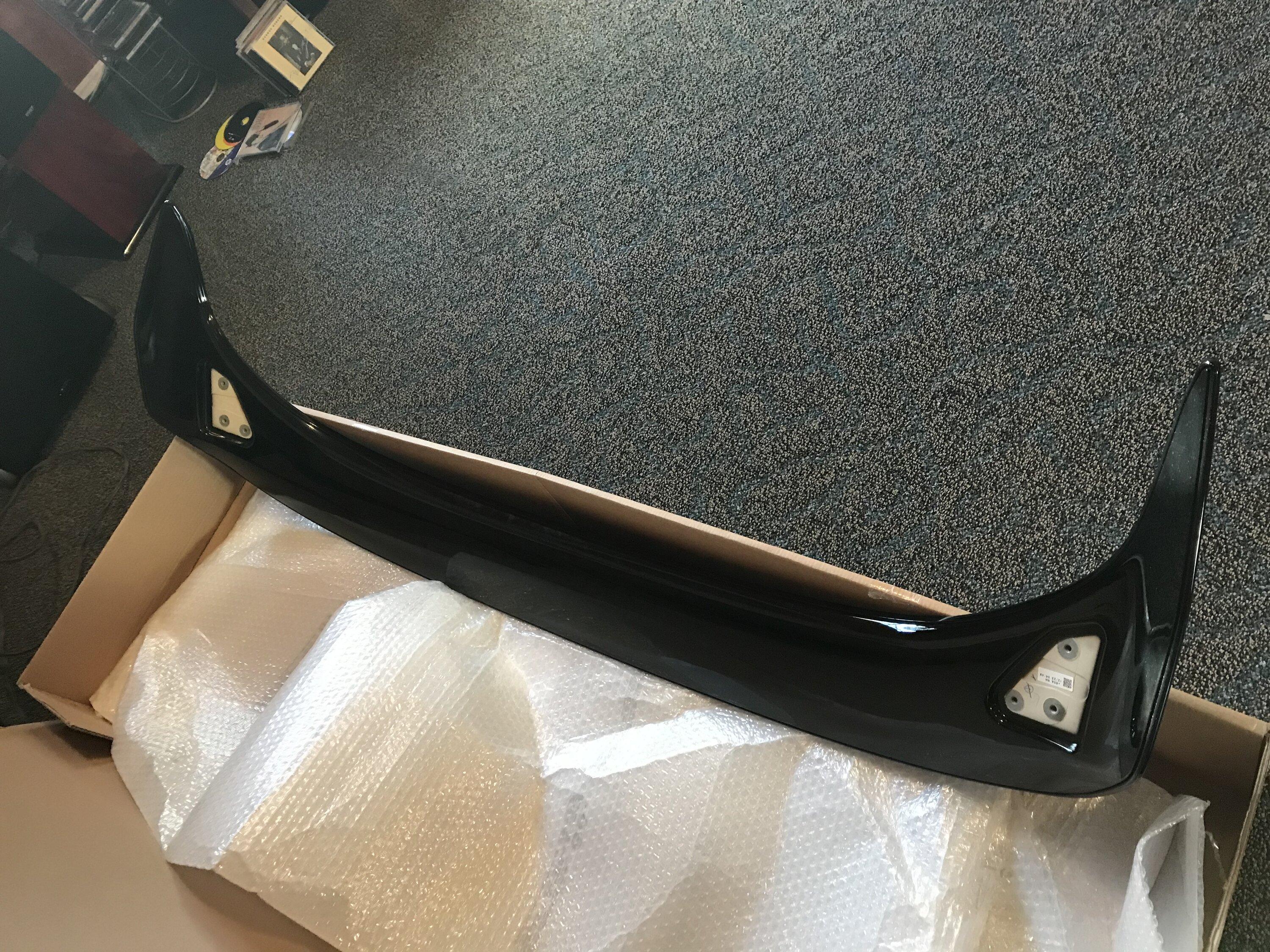 11th Gen Honda Civic Type R 23 FL5 Factory New Wing never used IMG_1169