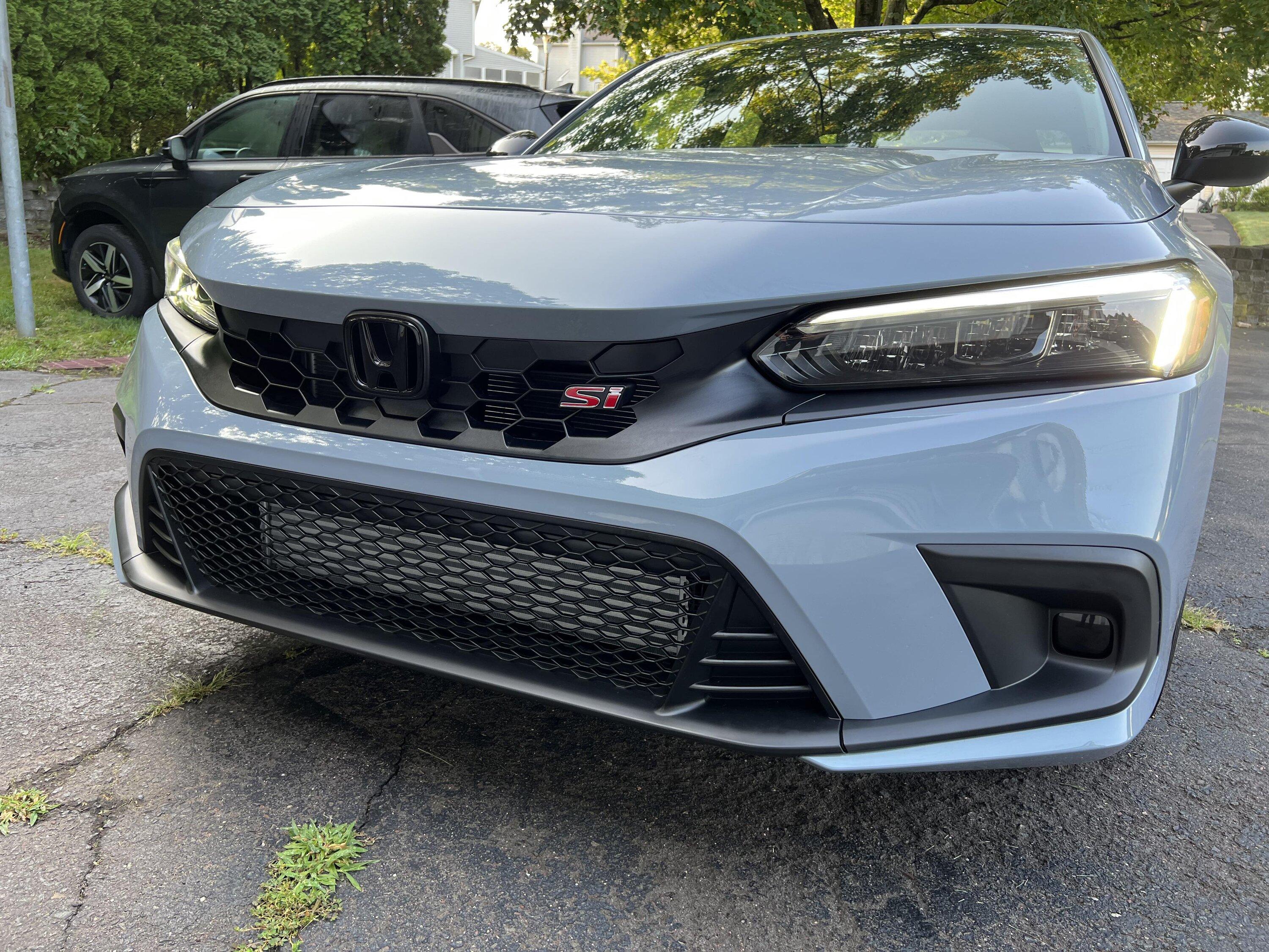 11th Gen Honda Civic 23 Civic SI Type R Style Front Grill Install! 363768629_595116292776202_1519781405180043328_n (1)