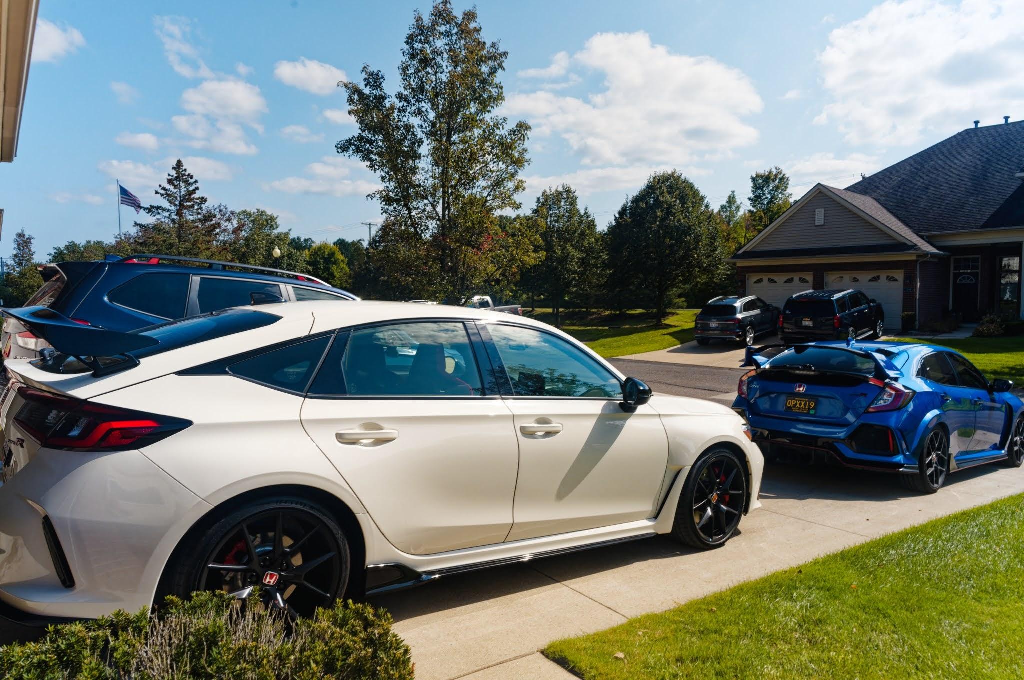 11th Gen Honda Civic Official CHAMPIONSHIP WHITE FL5 Type R Photos Thread gJVmMagJ_EqKYkAIZ6uVZQ=w2048-h1360-s-no?authuser=0
