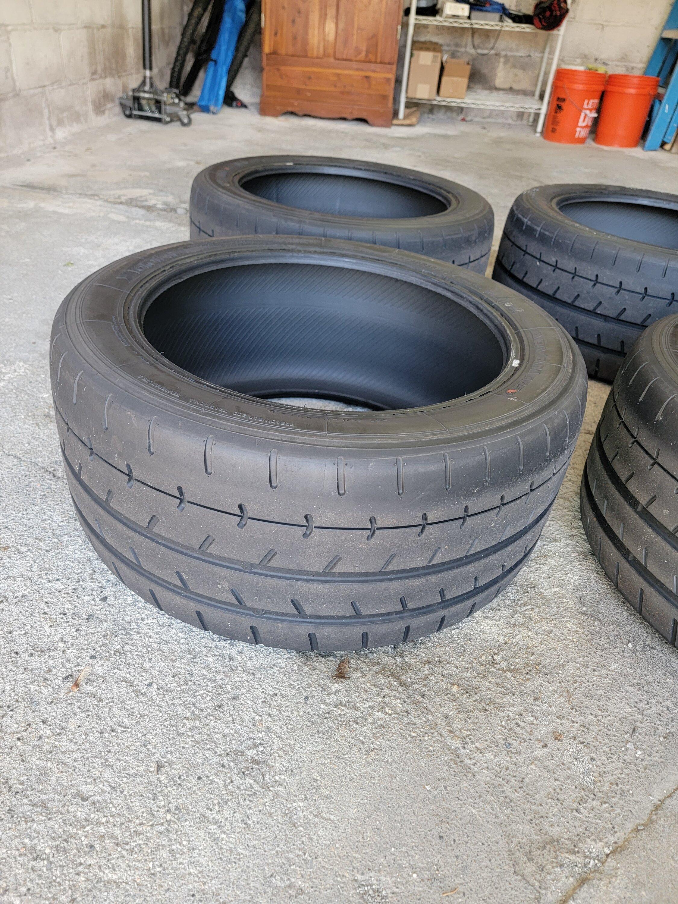 11th Gen Honda Civic Advan a052 tires - 265/40/18 - Used for 600 miles! 20231016_134233