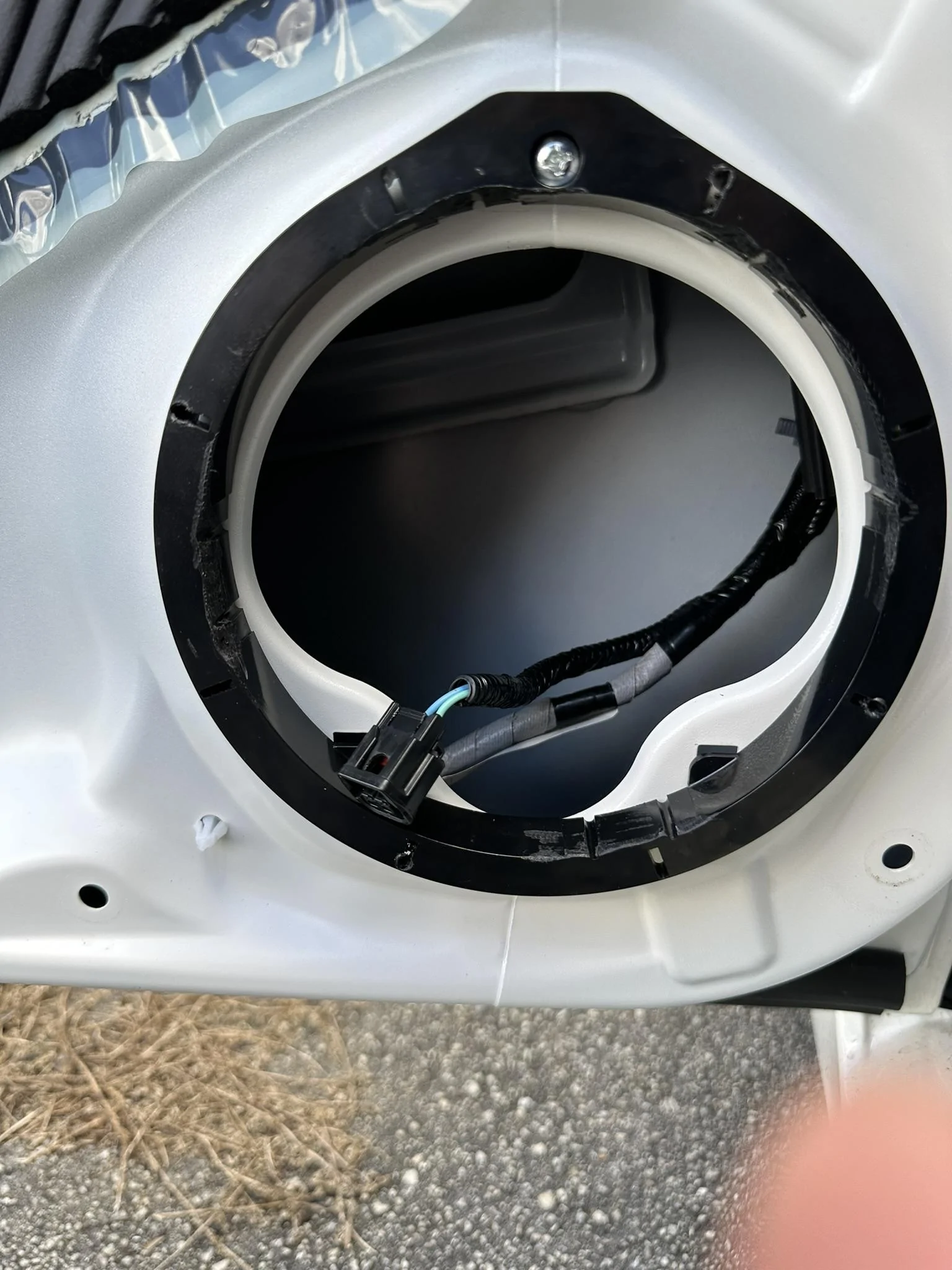 11th Gen Honda Civic Icehawk's "OEM+" speaker upgrade Mount on door