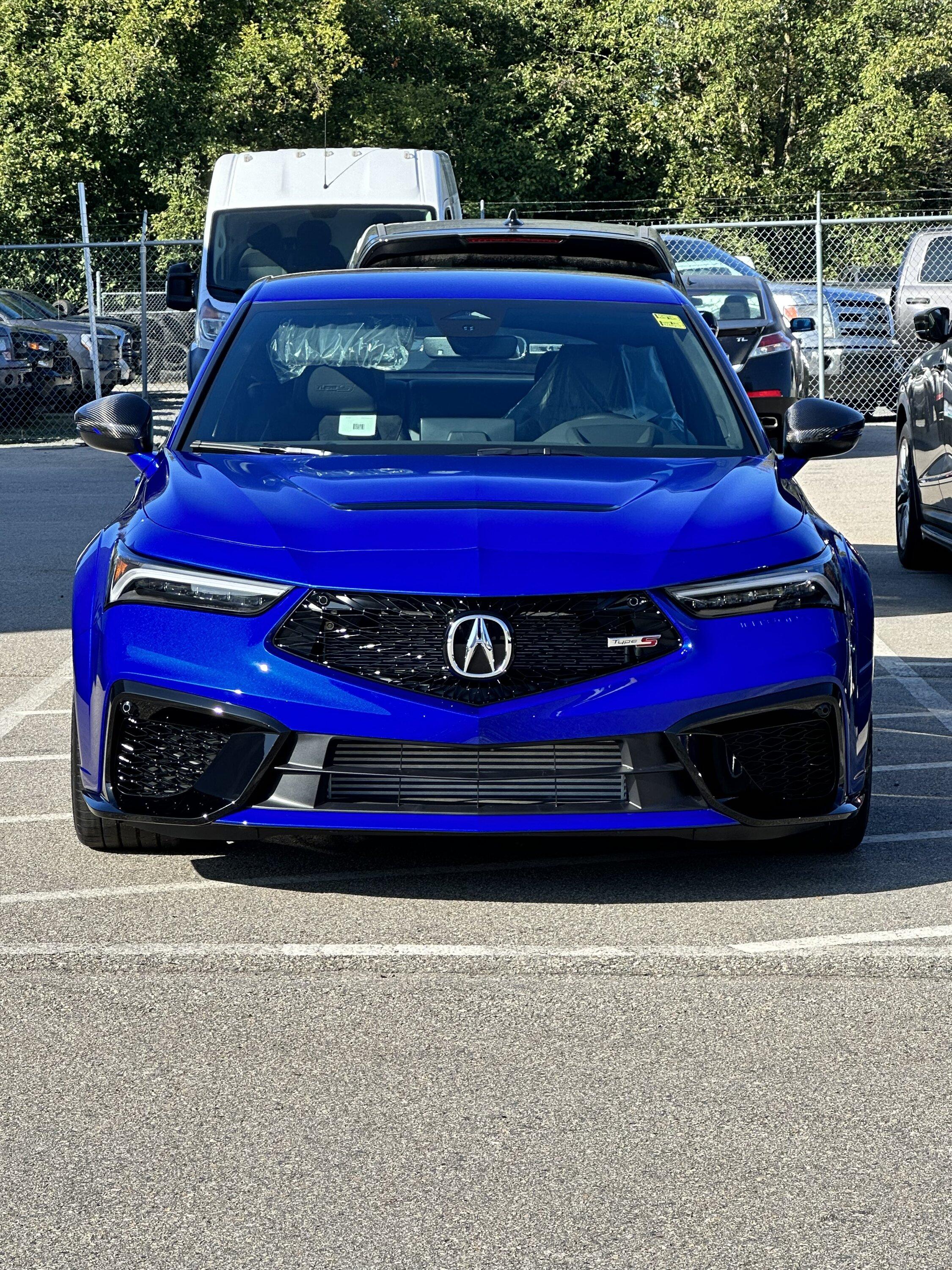 11th Gen Honda Civic Canadian dealer asked what colour Type R I want IMG_4629
