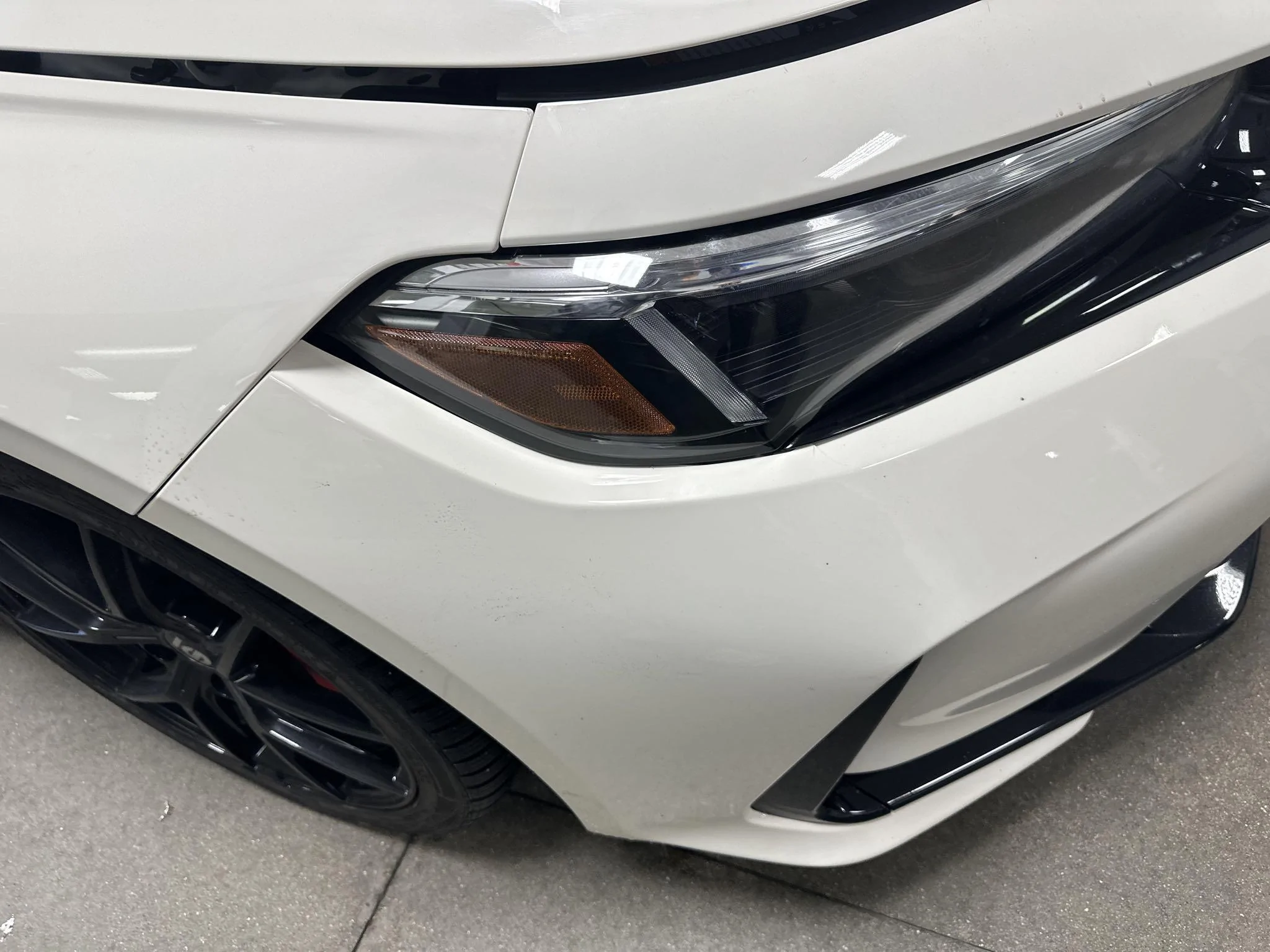11th Gen Honda Civic Looking for assistance after collision with a deer. Photo 01