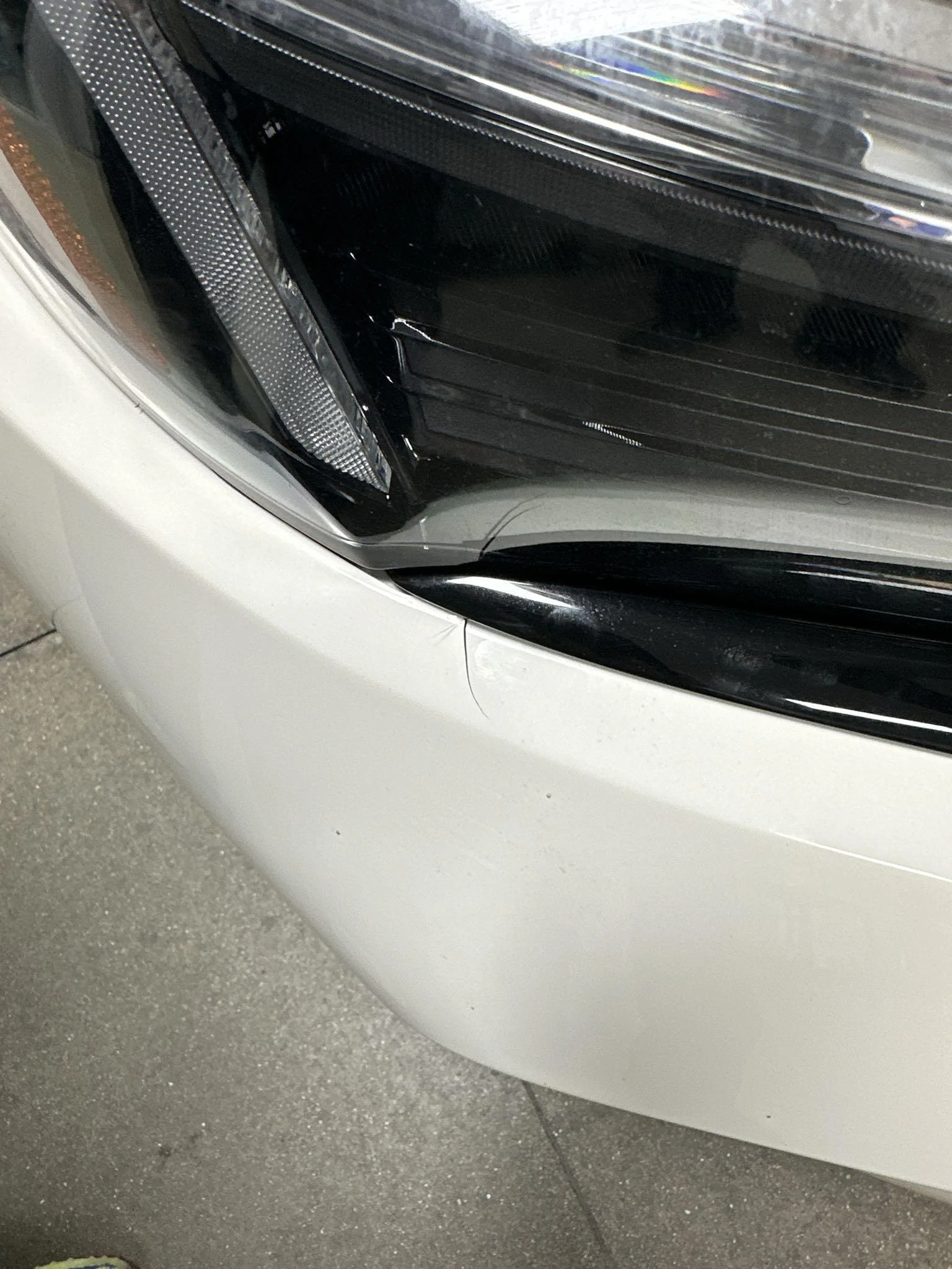 11th Gen Honda Civic Looking for assistance after collision with a deer. Photo 02