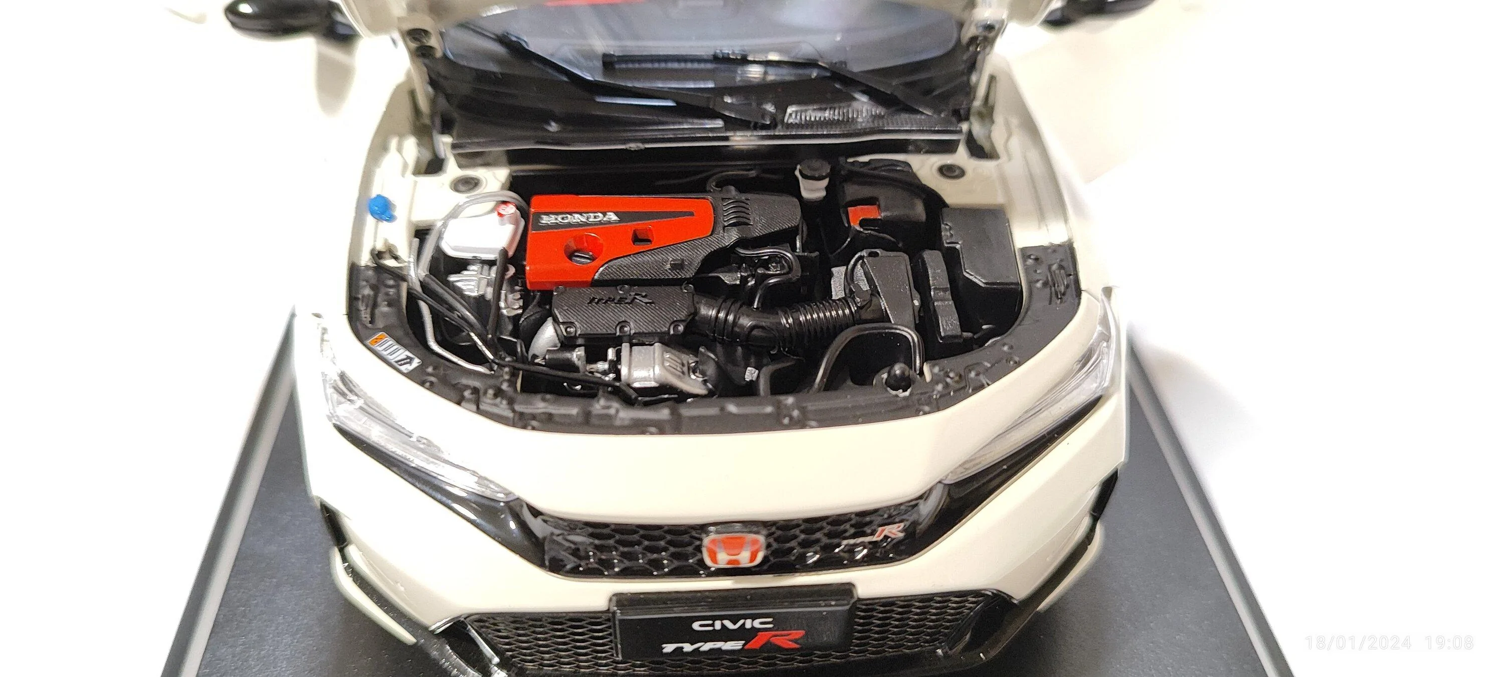 11th Gen Honda Civic Metal Die-Cast Model FL5 1:18 scale IMG_20240118_190817