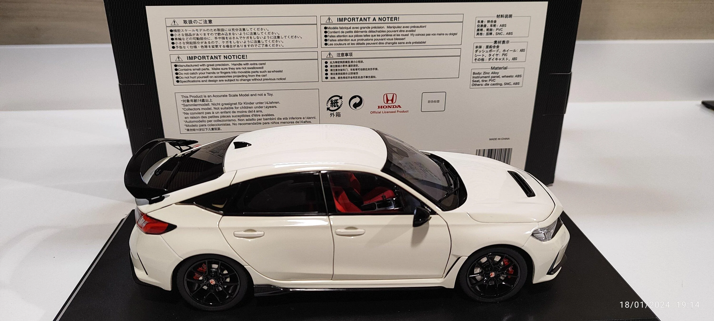 HONDA CIVIC TYPE R FL5 (Sunlight Yellow) 1/18 Motorhelix M85306 EUR 269,90 - FR