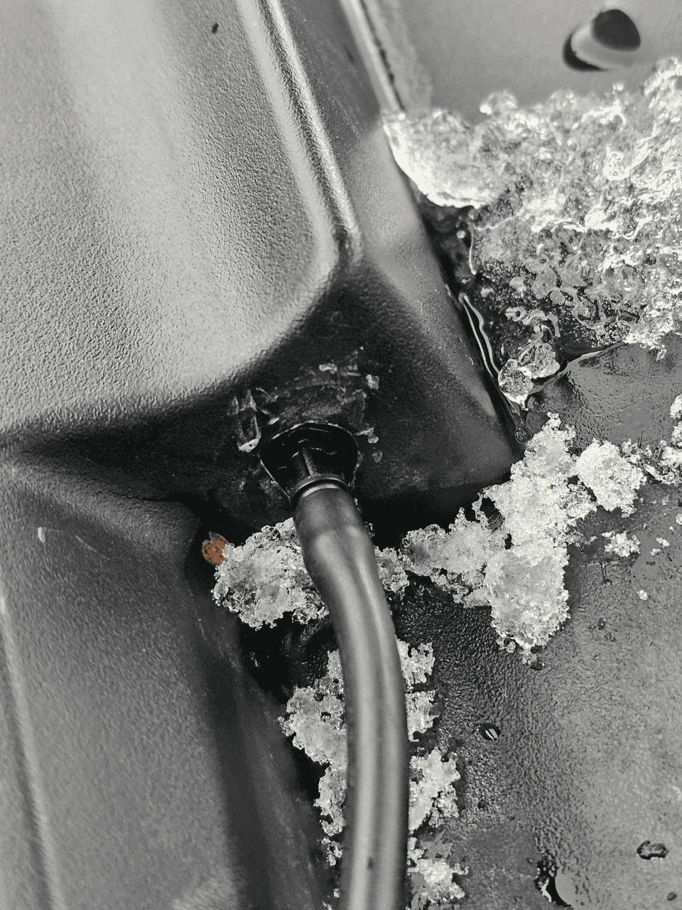 11th Gen Honda Civic Any Winter-Fans break their fluid-hose connector? 1705701938345