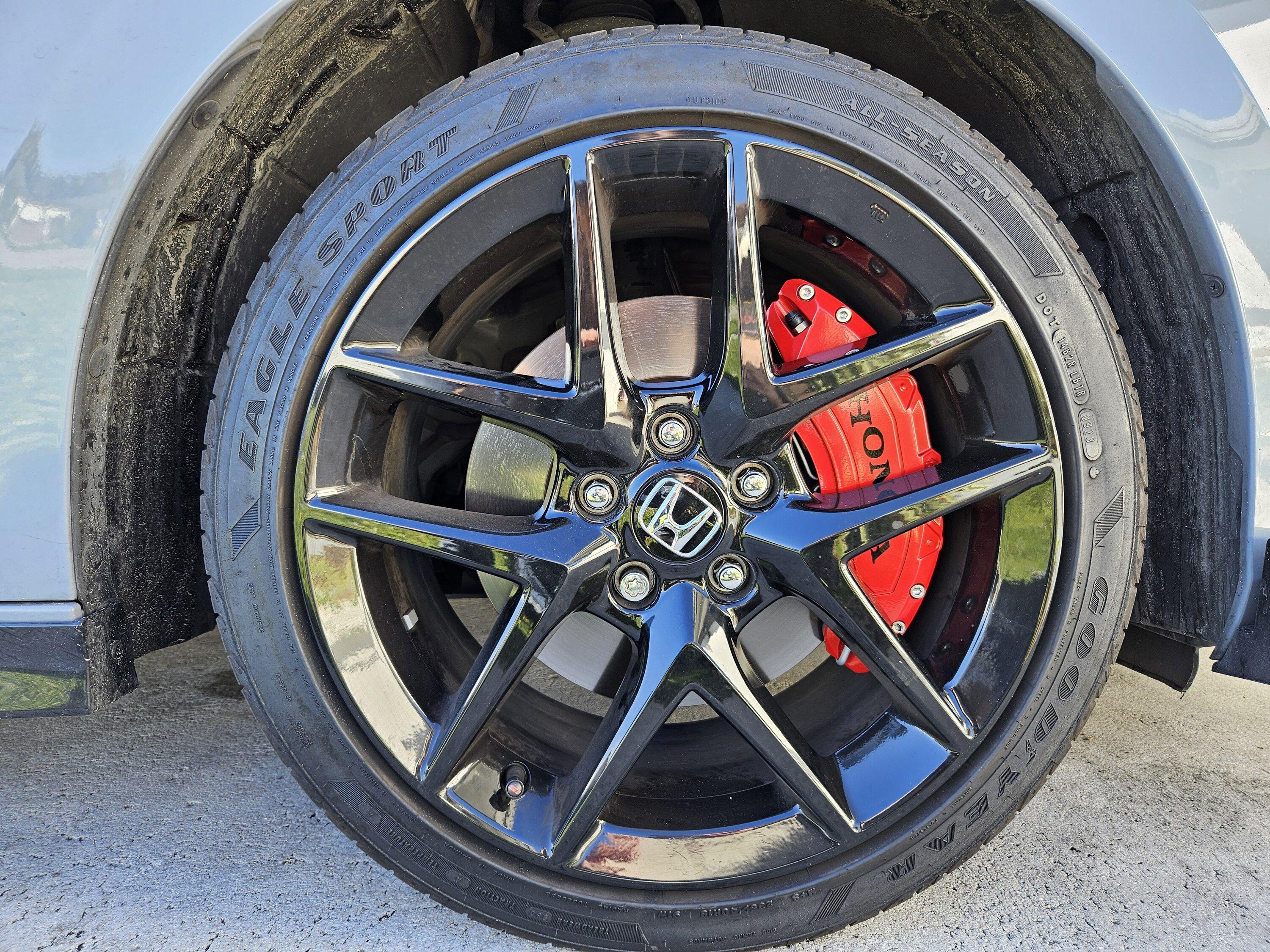 11th Gen Honda Civic Gloss black accoutrements (yeah i said accoutrements) 😆 1000019502