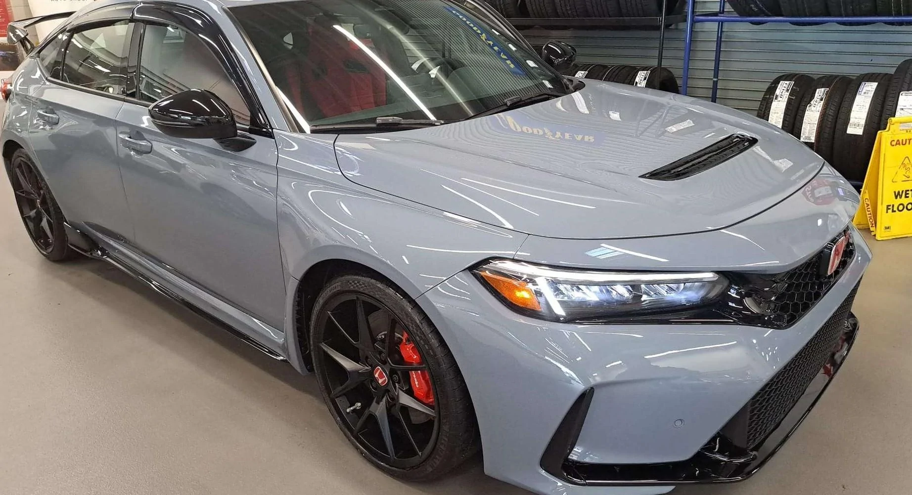 11th Gen Honda Civic Canadian dealer asked what colour Type R I want fl5