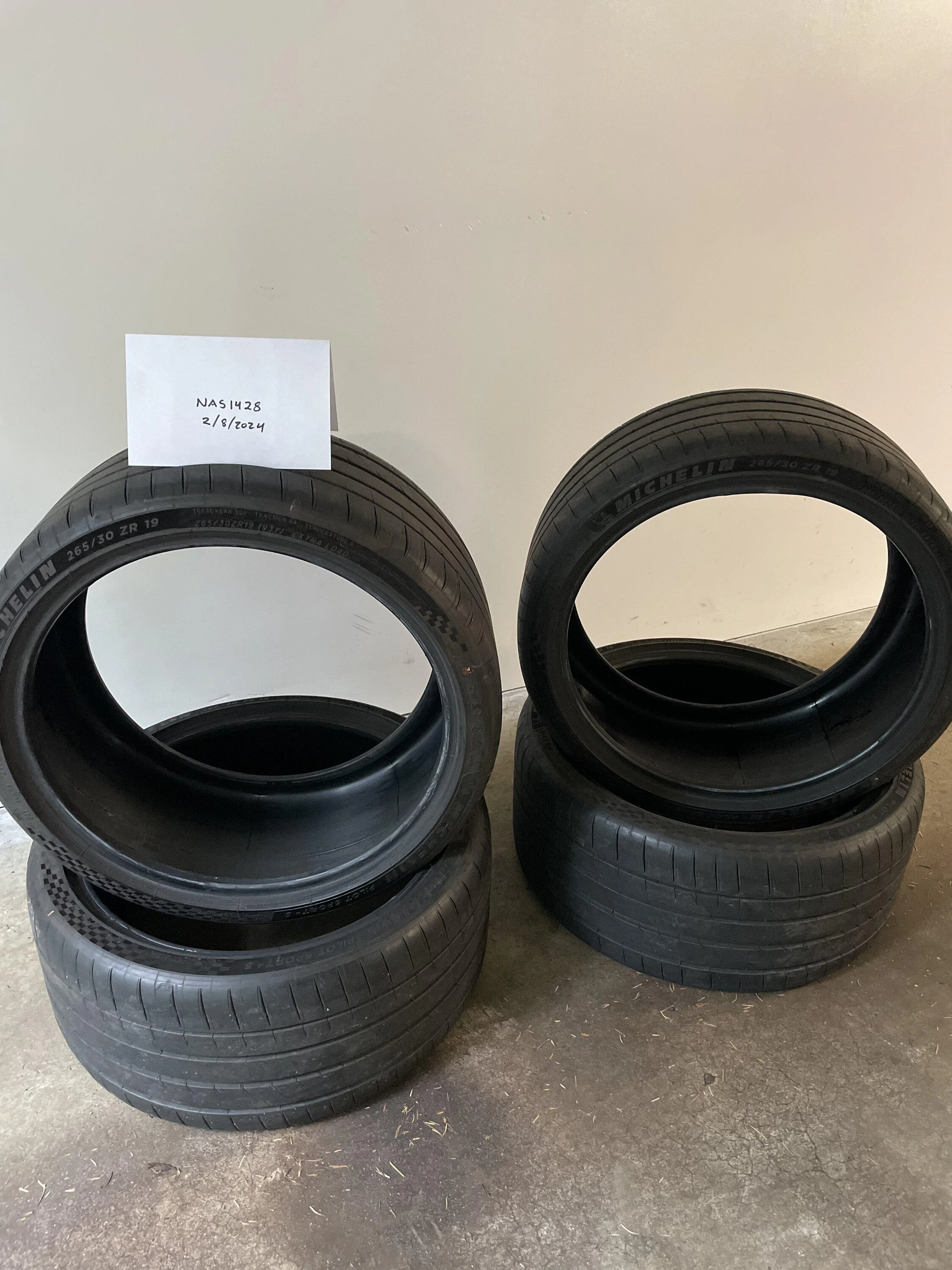 11th Gen Honda Civic OEM FL5 Tires - Pilot Sport 4 S 265/30/19 - Used for 1600 Miles IMG_4172