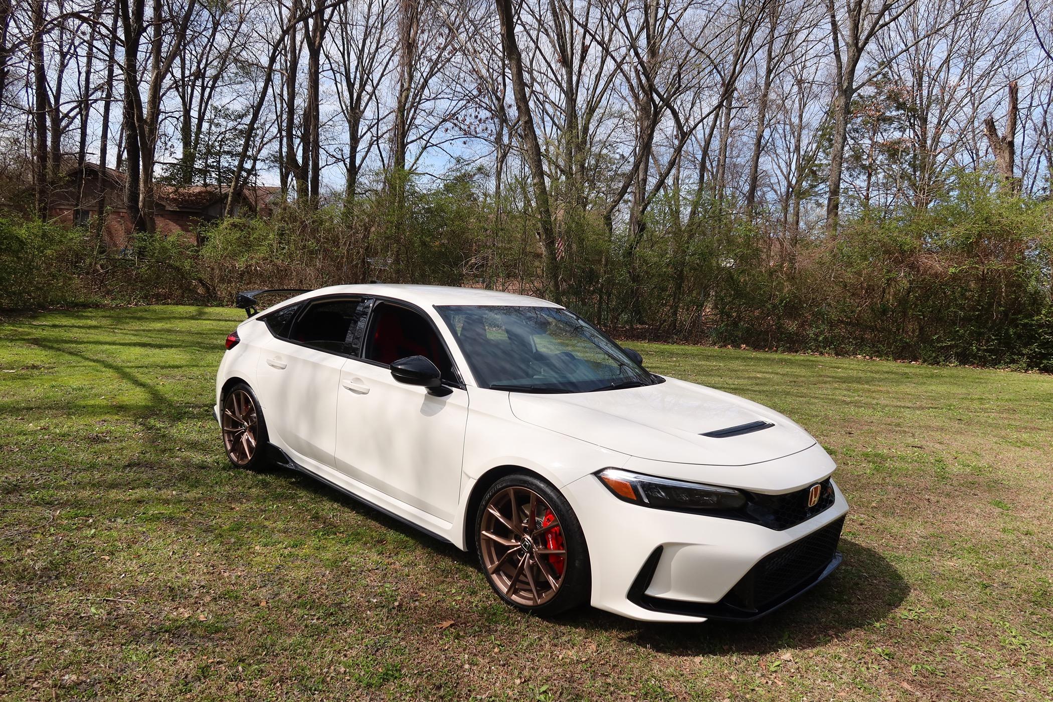 11th Gen Honda Civic Got some decent pics after a good cleaning with my Bronze ITS wheels IMG_1334