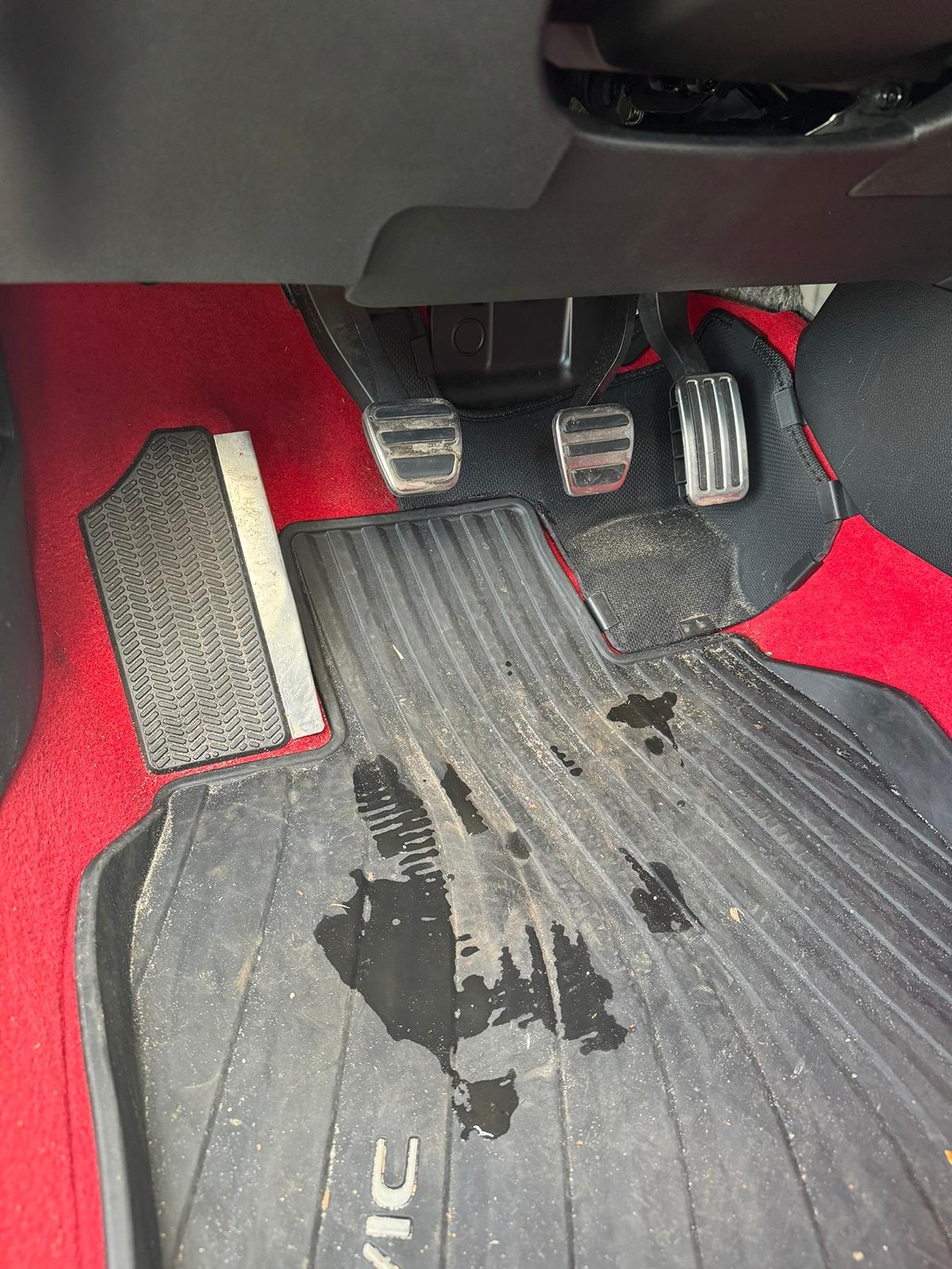 11th Gen Honda Civic What did you do to your FL5 today? Dead Pedal Area
