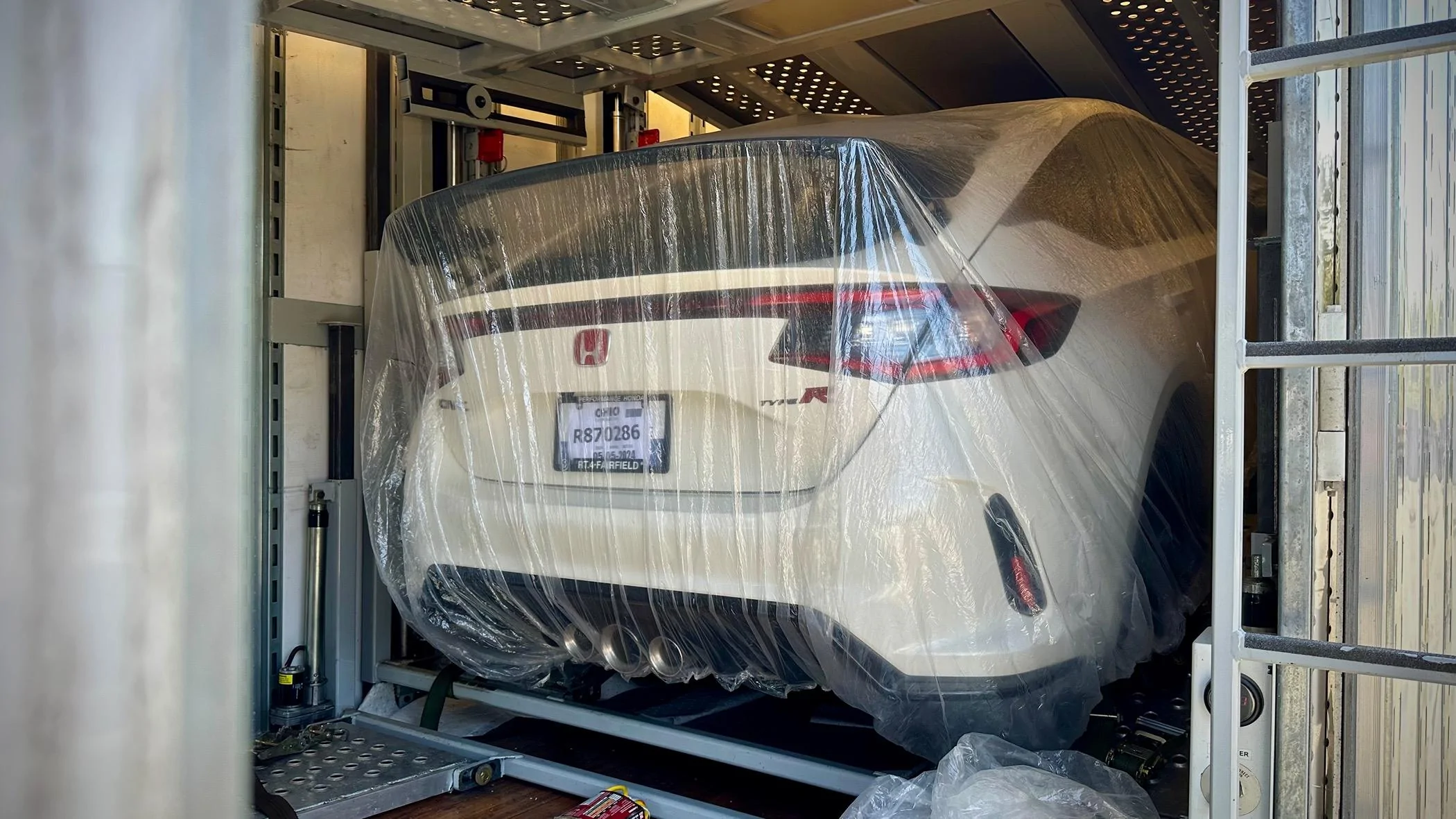 11th Gen Honda Civic Post your FL5 Civic Type R delivery pics! 🙌 📸 IMG_3346