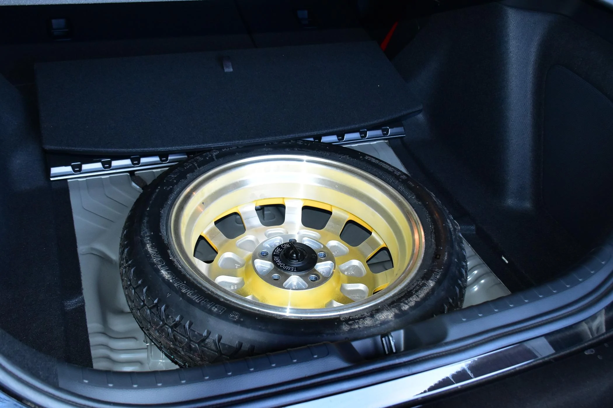 11th Gen Honda Civic FL5 Spare Tire ? DSC_0074