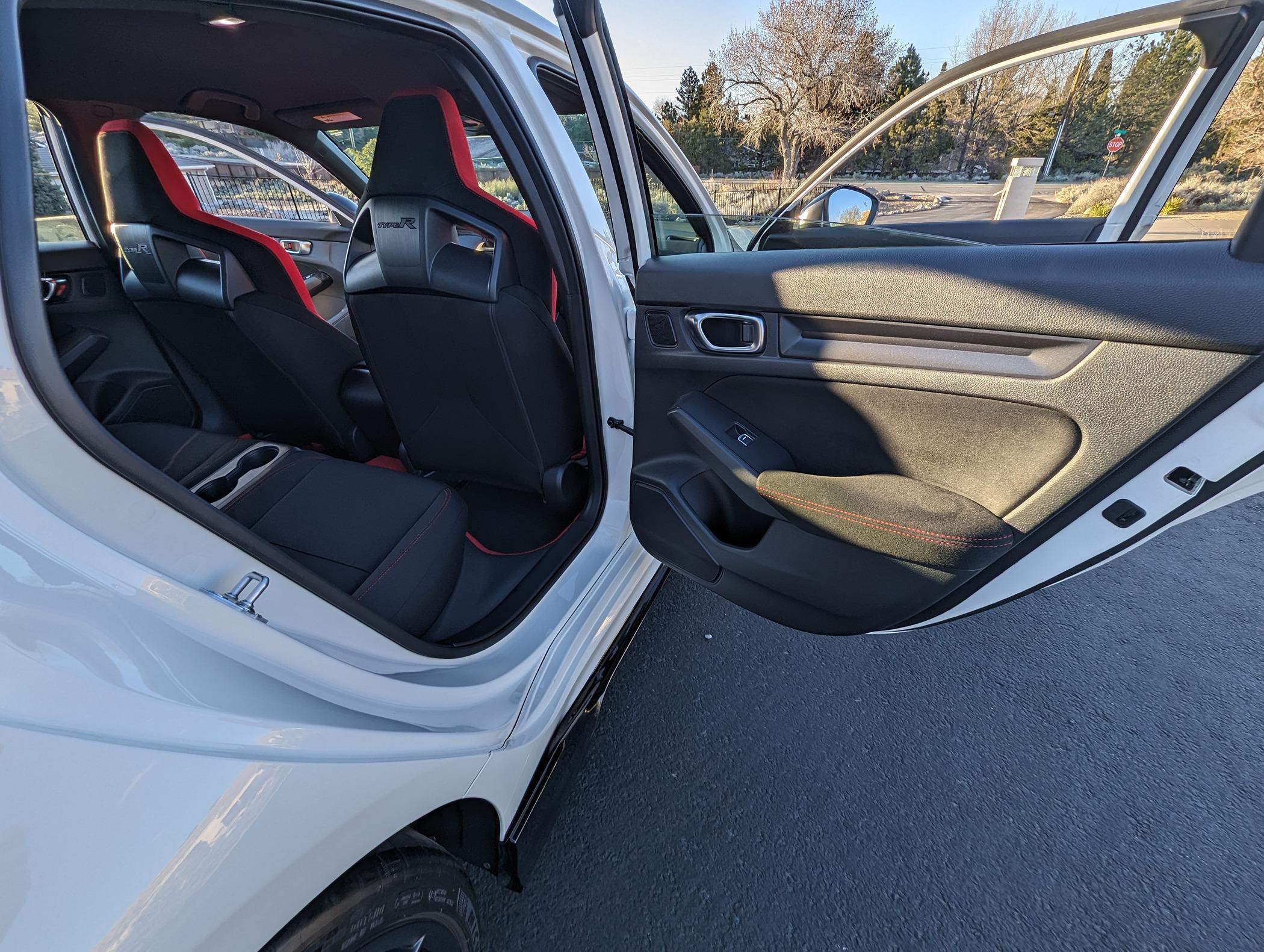 11th Gen Honda Civic 2023 Civic Type R 4900 Miles Championship White Reno, NV/NorCal PXL_20240412_014701398