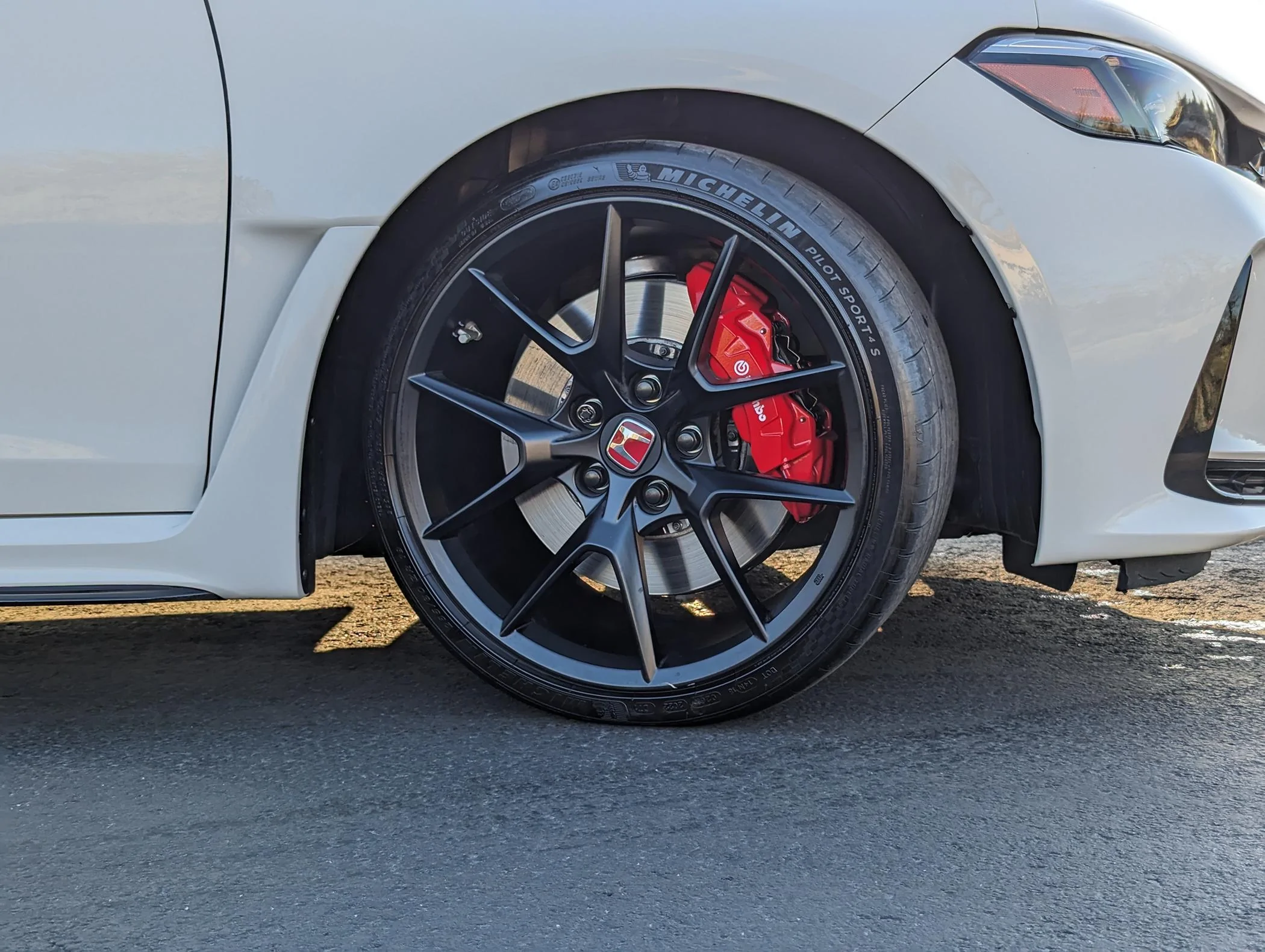 11th Gen Honda Civic 2023 Civic Type R 4900 Miles Championship White Reno, NV/NorCal PXL_20240412_014431514