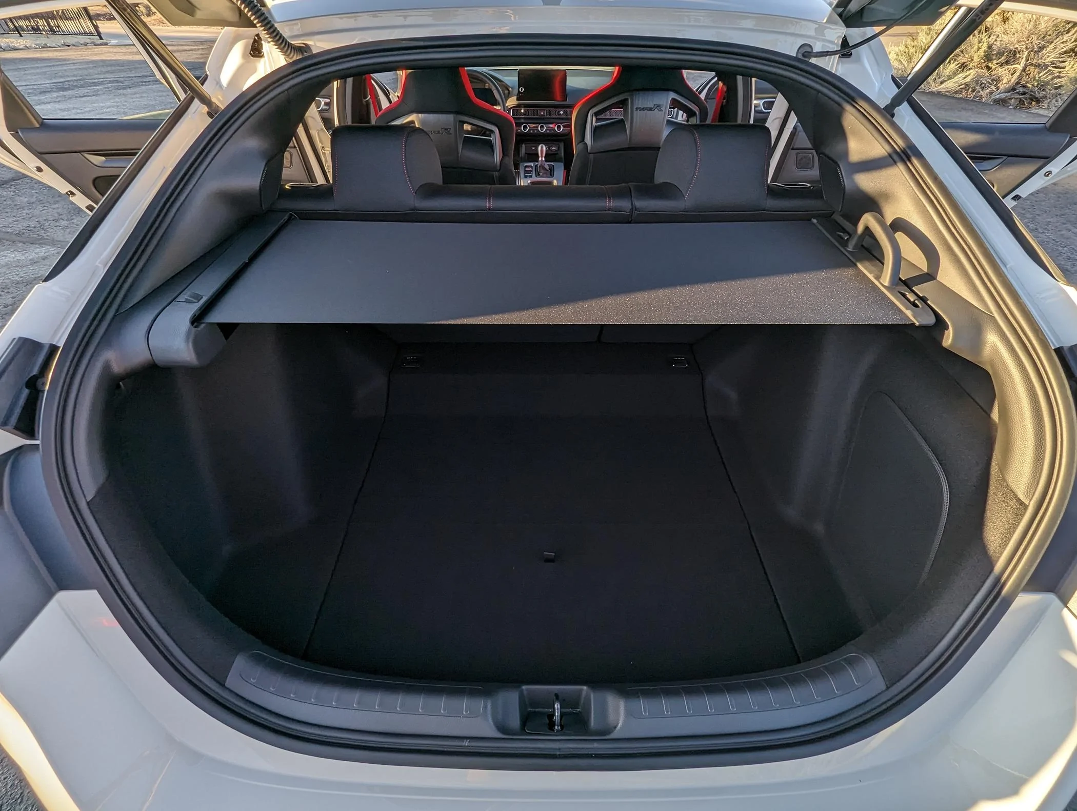 11th Gen Honda Civic 2023 Civic Type R 4900 Miles Championship White Reno, NV/NorCal PXL_20240412_014910524