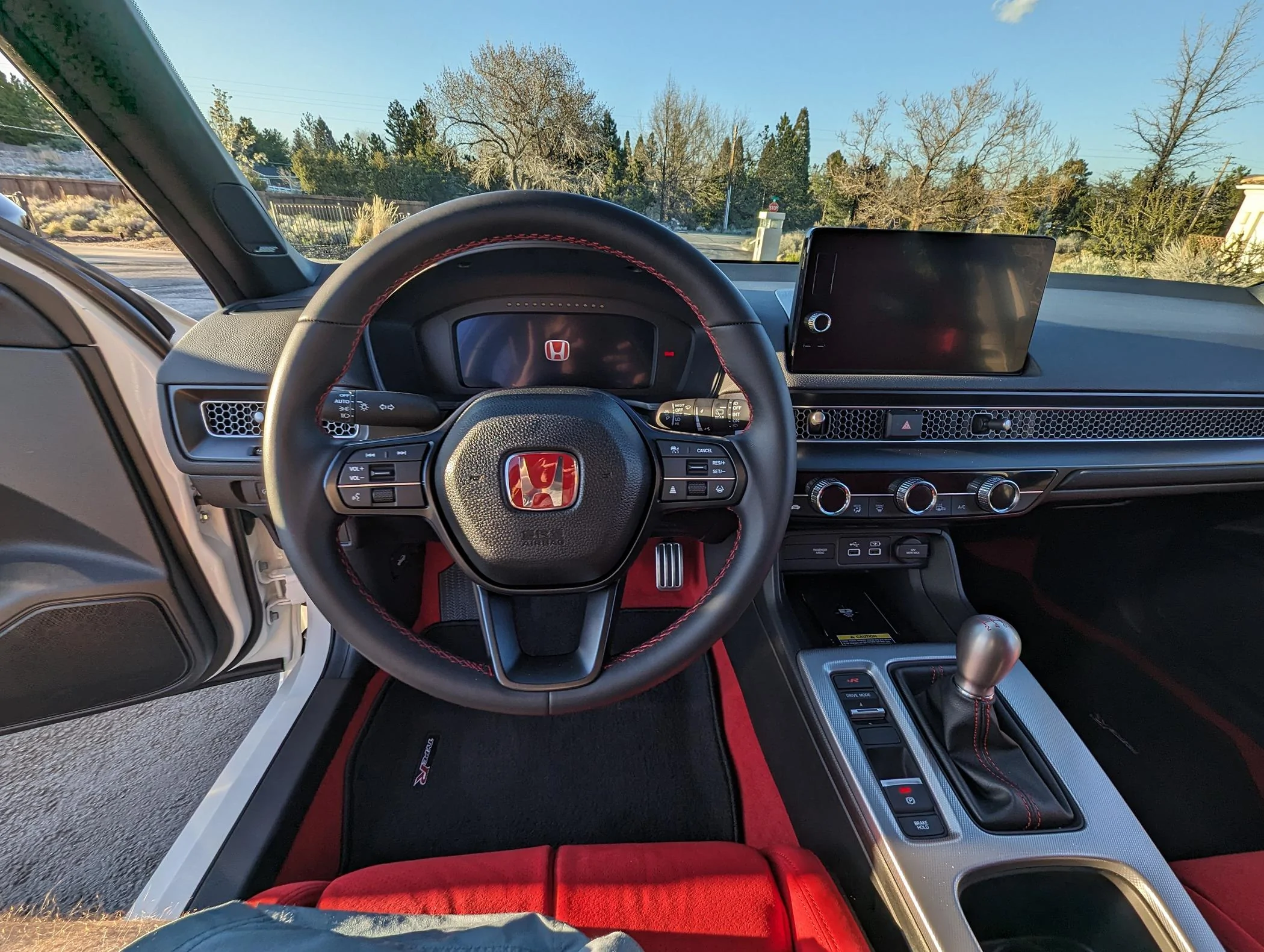 11th Gen Honda Civic 2023 Civic Type R 4900 Miles Championship White Reno, NV/NorCal PXL_20240412_014610980