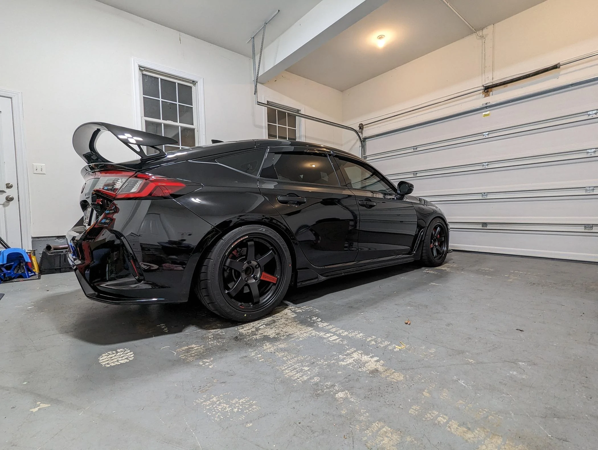 11th Gen Honda Civic Official CRYSTAL BLACK PEARL FL5 Type R Photos Thread PXL_20240415_004151188