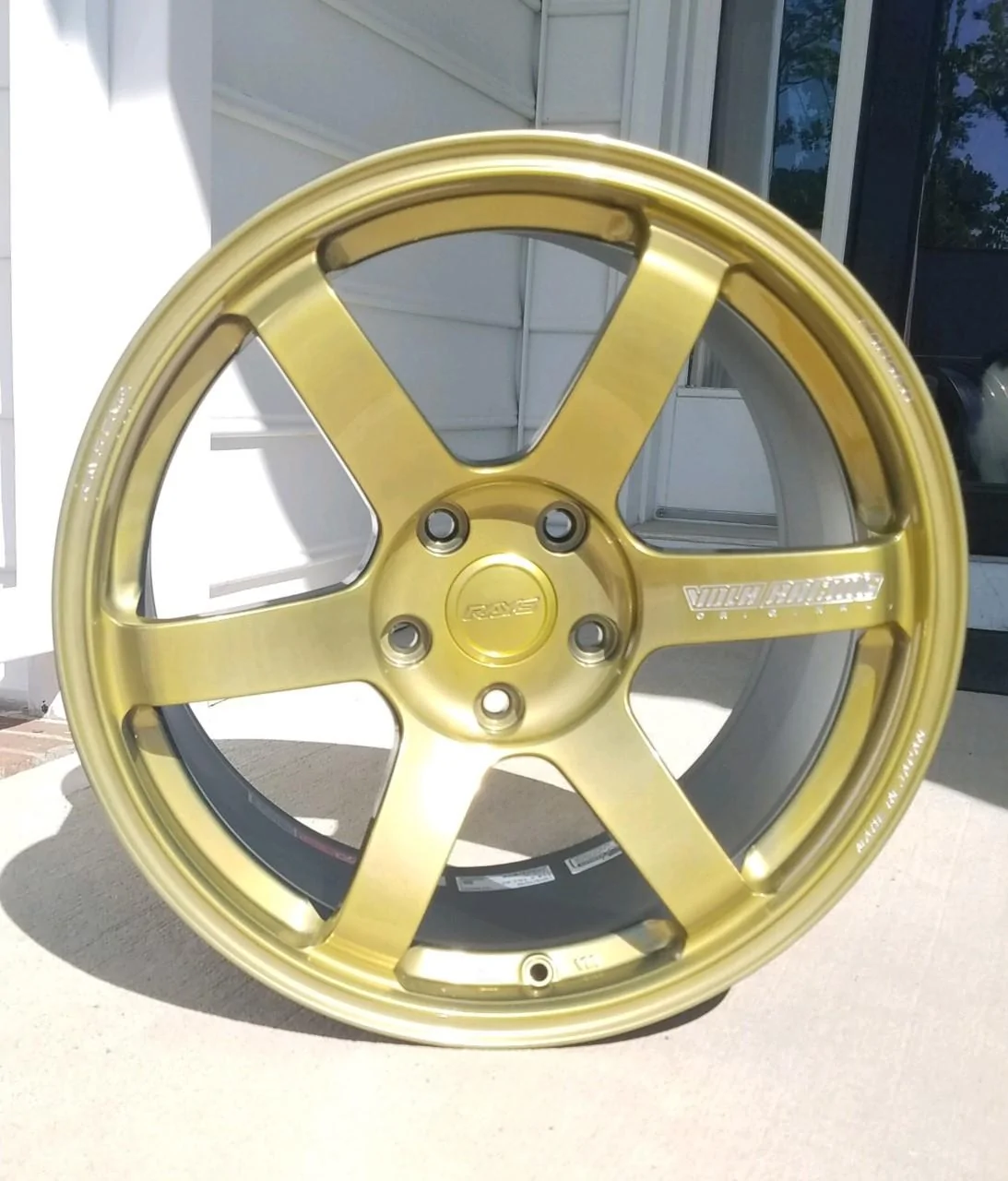 11th Gen Honda Civic SOLD: BNIB TE37 Saga 18x10 +40 (Face 4) 5x120  Hyper Gold ?hash=c9914461afff2ce3dbcbef8a3af59886