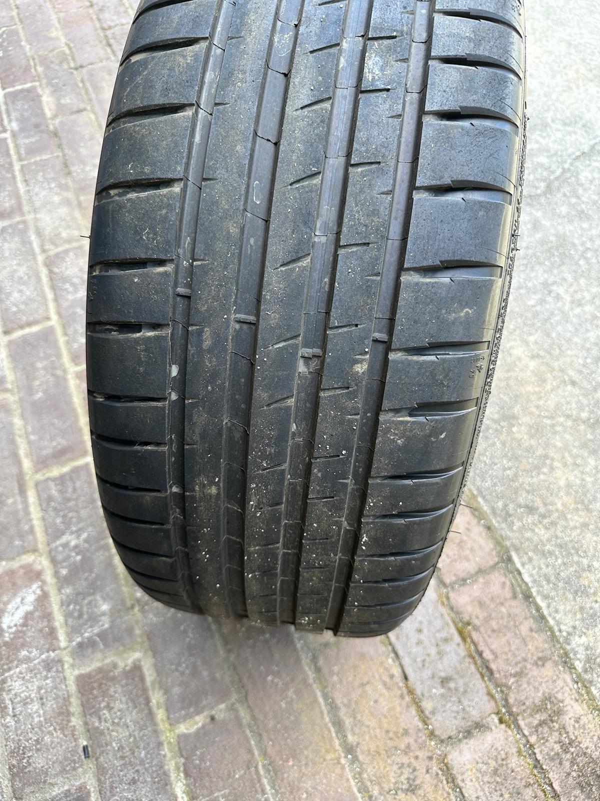 11th Gen Honda Civic Michelin Sport Cup 2 Tires IMG_6871