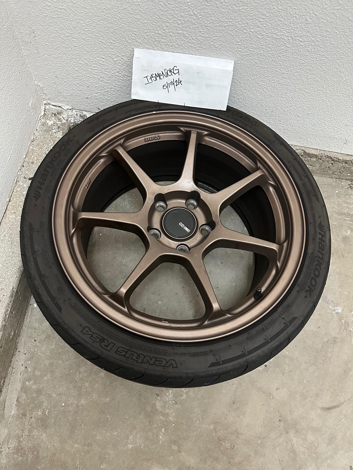 11th Gen Honda Civic 18x9.5 +45 Enkei TS-7 w/ 265/35/18 Hankook RS-4 IMG_8623