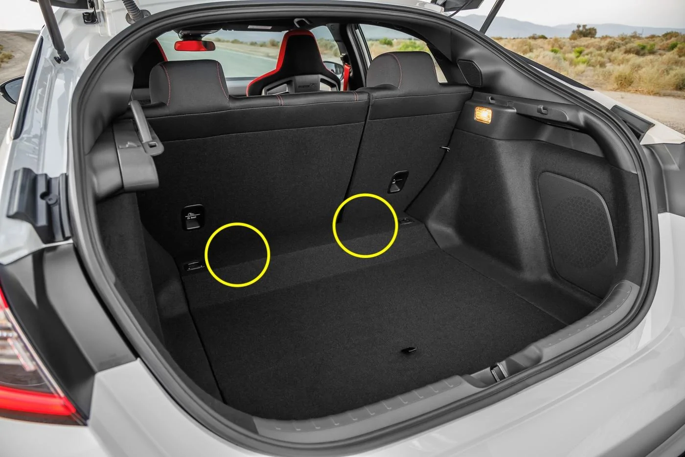 11th Gen Honda Civic Need help removing trunk tray 2023_Civic_TypeR_0020.1