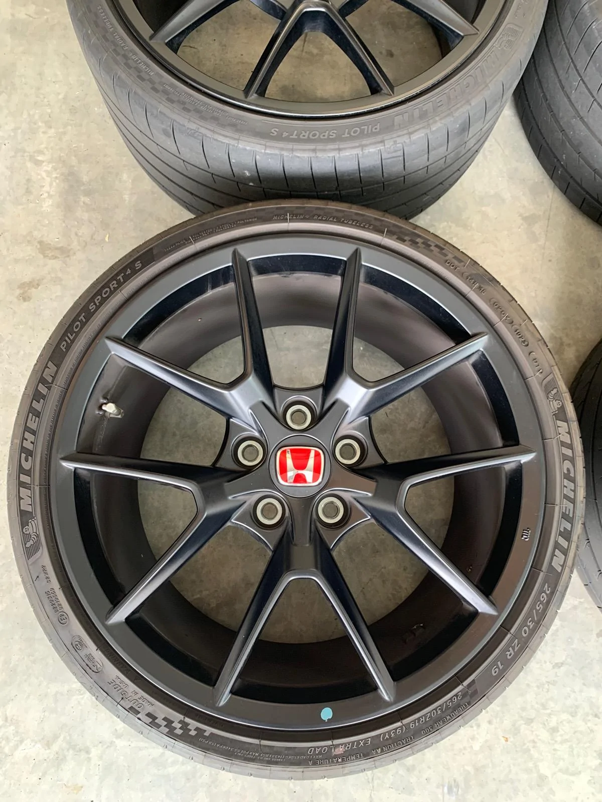 11th Gen Honda Civic SOLD 2023 Honda Civic Type R OEM Wheels and Tires 2753939B-18B0-4B5B-A79D-B35F3FDE0829