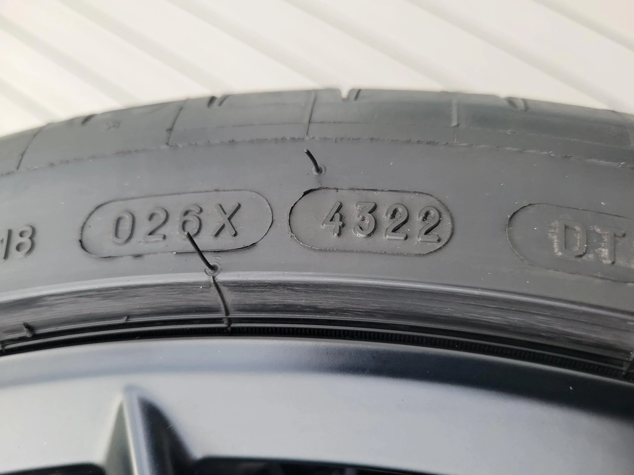 11th Gen Honda Civic (SOLD) 2023 FL5 OEM wheels & tires (~400 miles) 20240609_191408