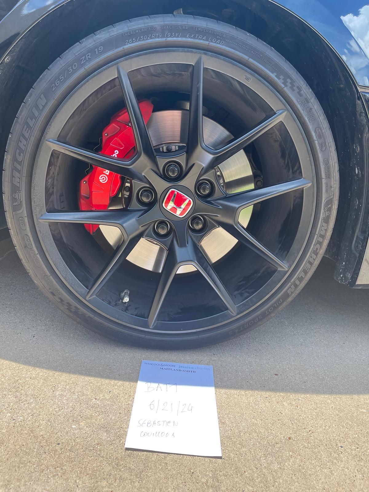 11th Gen Honda Civic { SOLD } OEM WHEELS & TIRES FOR SALE IMG_2607