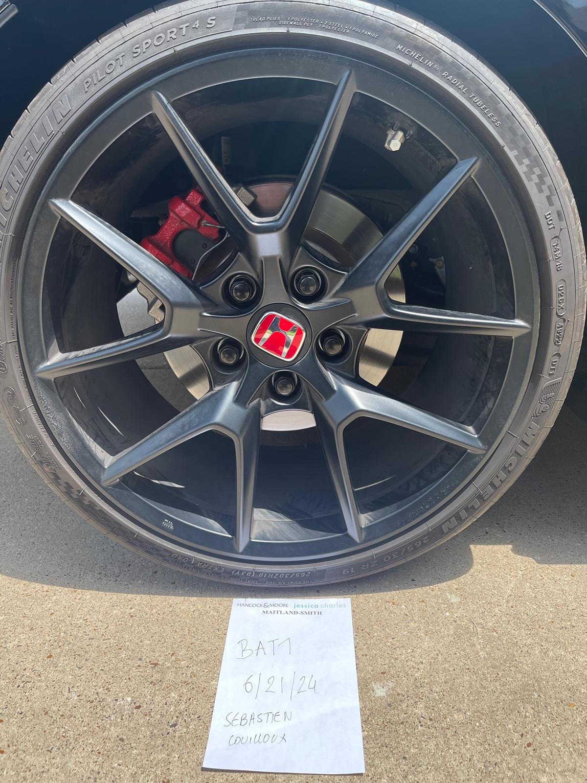11th Gen Honda Civic { SOLD } OEM WHEELS & TIRES FOR SALE IMG_2611