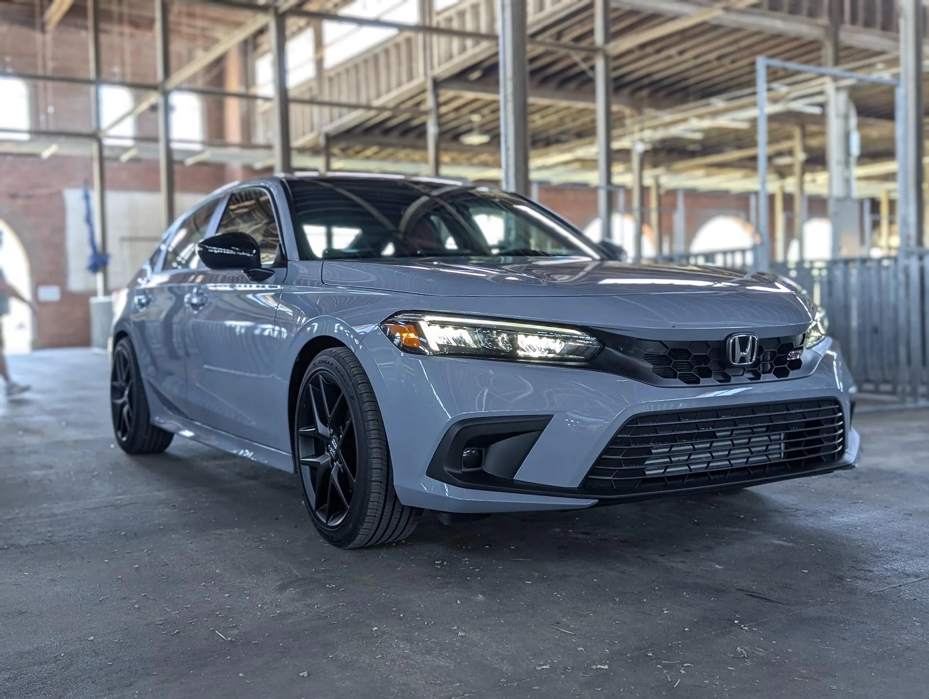 11th Gen Honda Civic Received my '23 Si a few weeks ago. Made some slight changes and took some pics to share. PXL_20240623_183731856.PORTRAIT