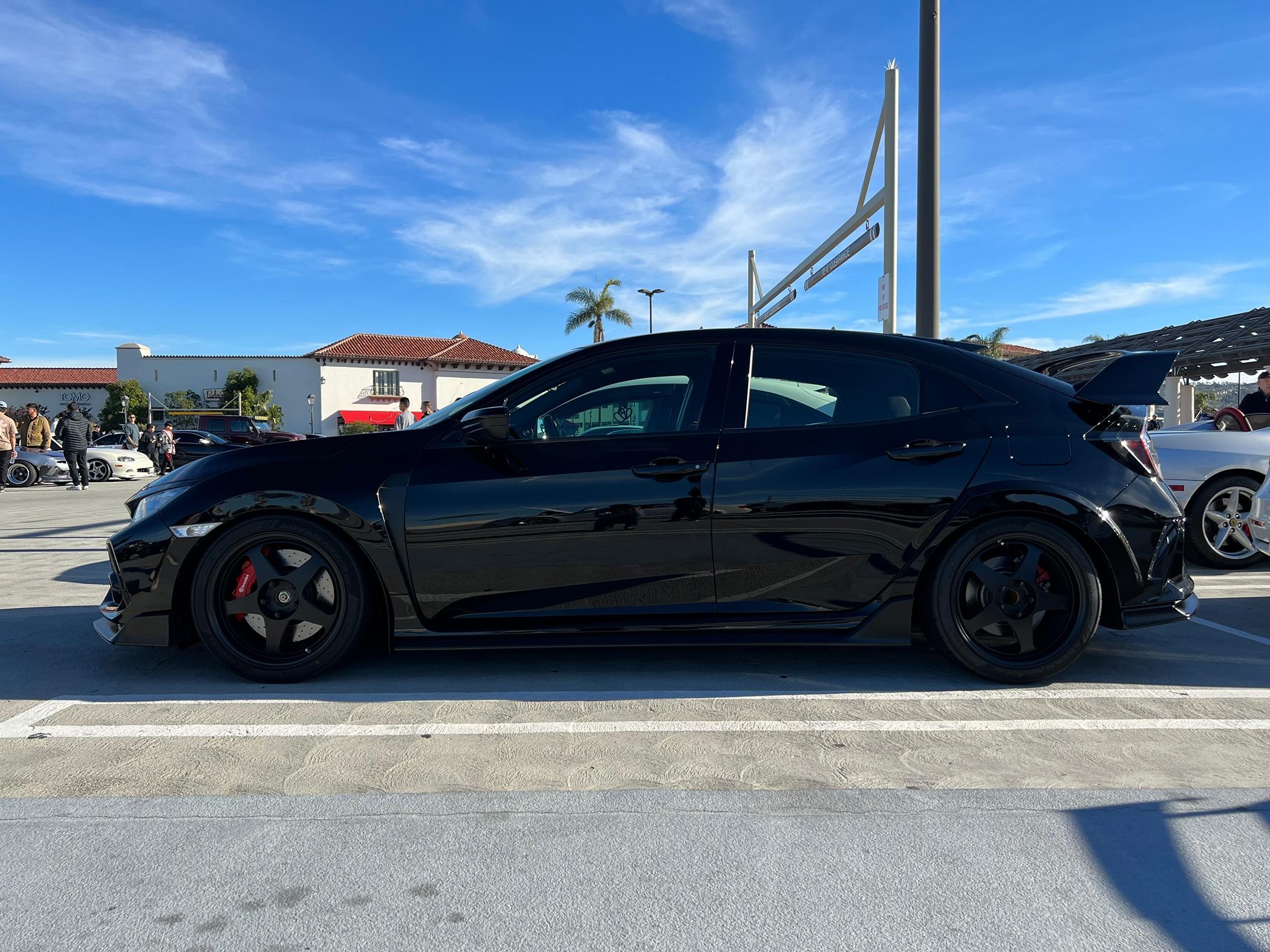 11th Gen Honda Civic FS: Regamaster 18x10 +50 Satin Black w/ Advan Neova AD09 265/35/18 IMG_2142.JPG