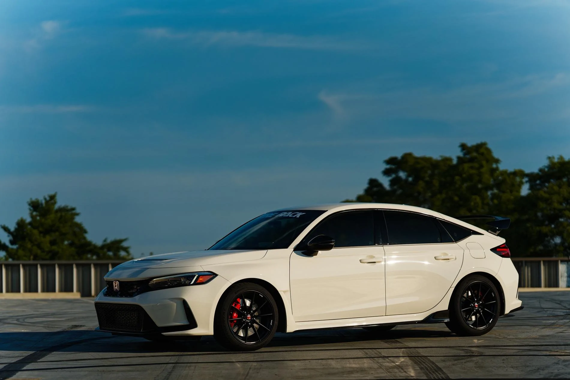 11th Gen Honda Civic Official CHAMPIONSHIP WHITE FL5 Type R Photos Thread 1721493615327-87