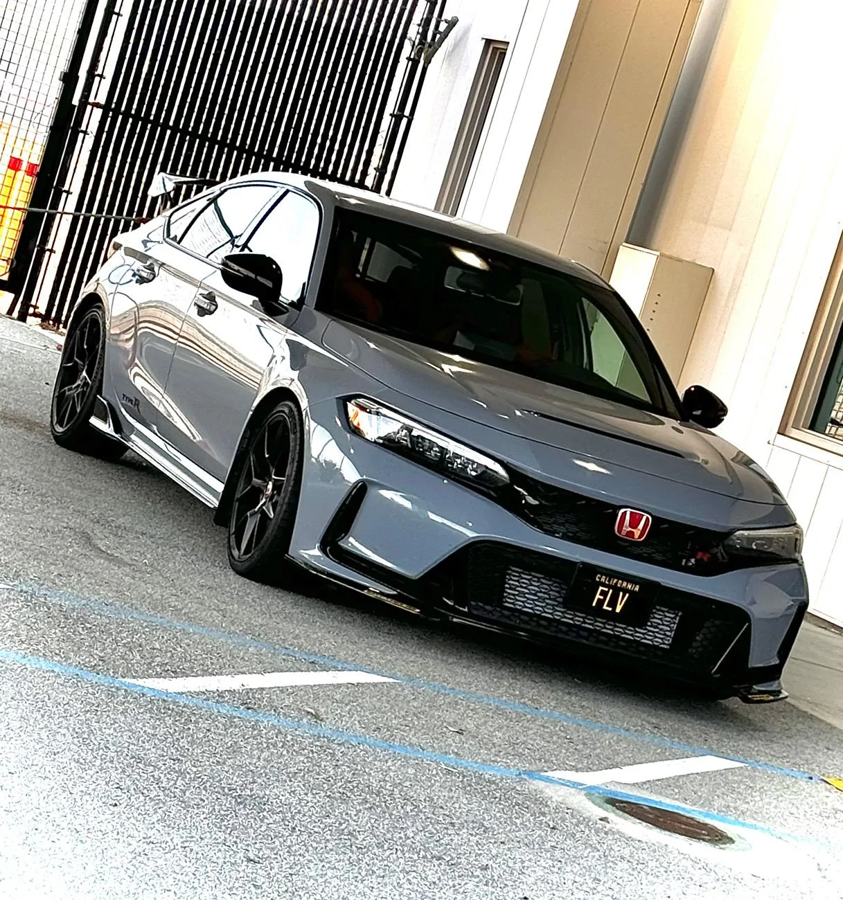 11th Gen Honda Civic Official SONIC GRAY PEARL FL5 Type R Photos Thread IMG_1563