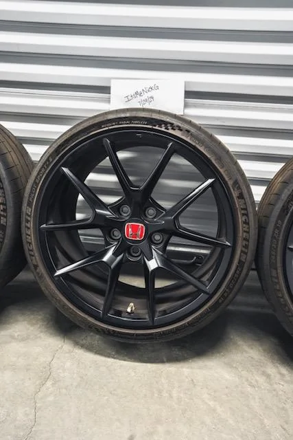 11th Gen Honda Civic OEM FL5 Wheels & Tires - $1300 image4