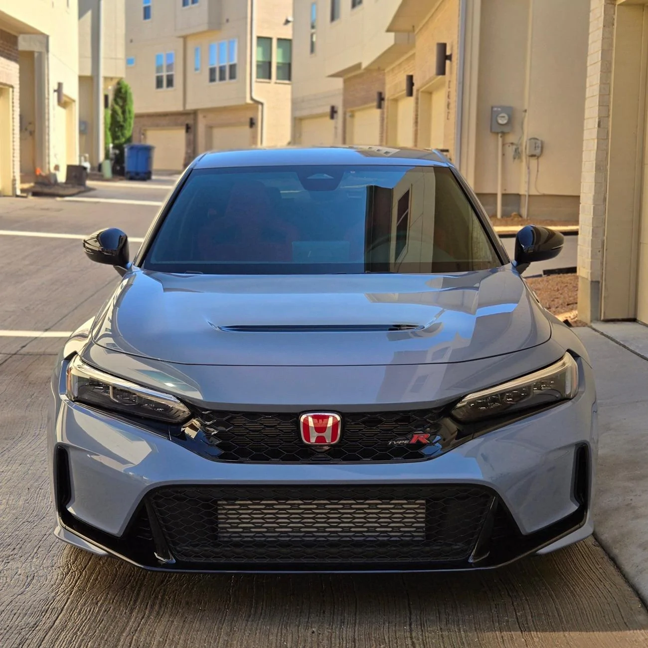 11th Gen Honda Civic Official SONIC GRAY PEARL FL5 Type R Photos Thread 1000035829
