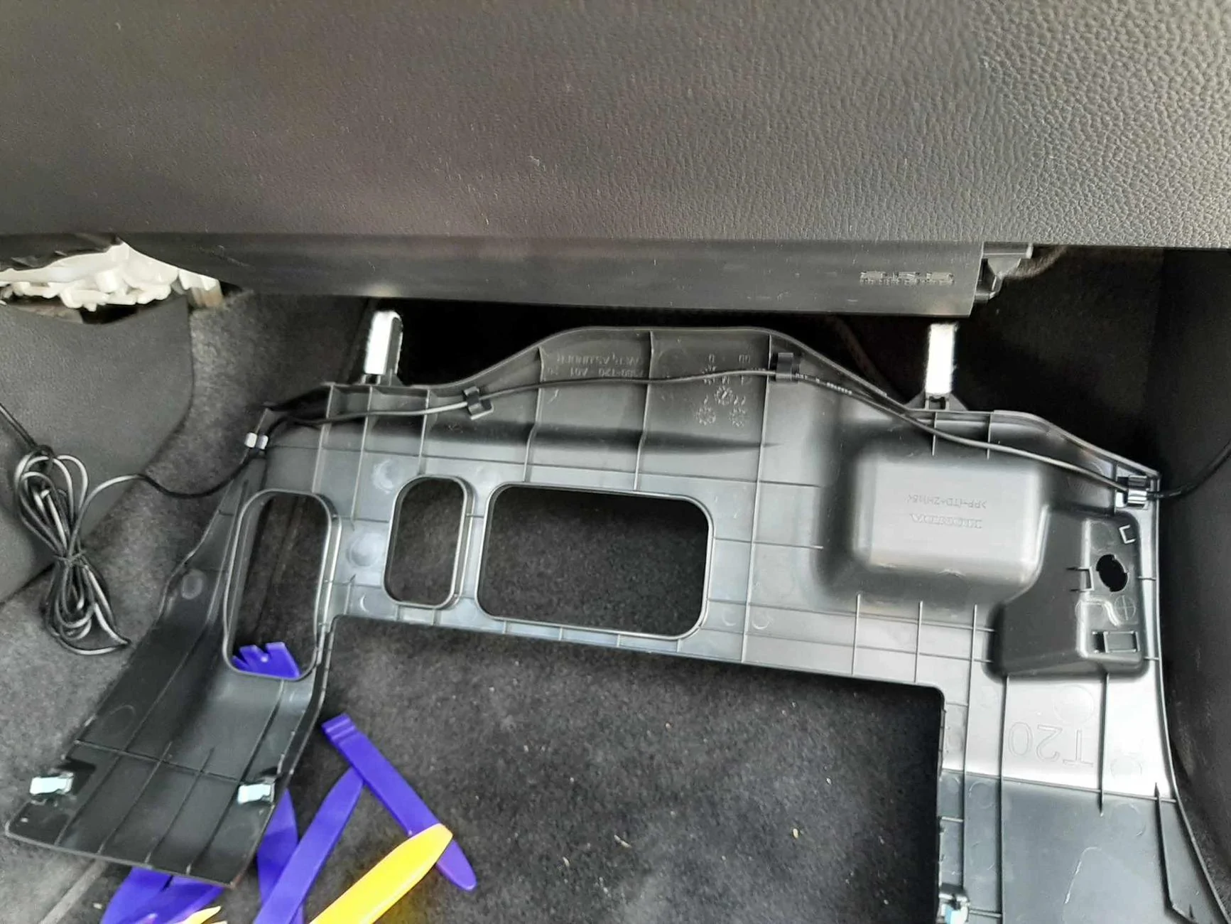 11th Gen Honda Civic Dashcam install - BlackVue DR900S-2CH (front & rear) 453259309_10161412739884004_3385424435314422621_n