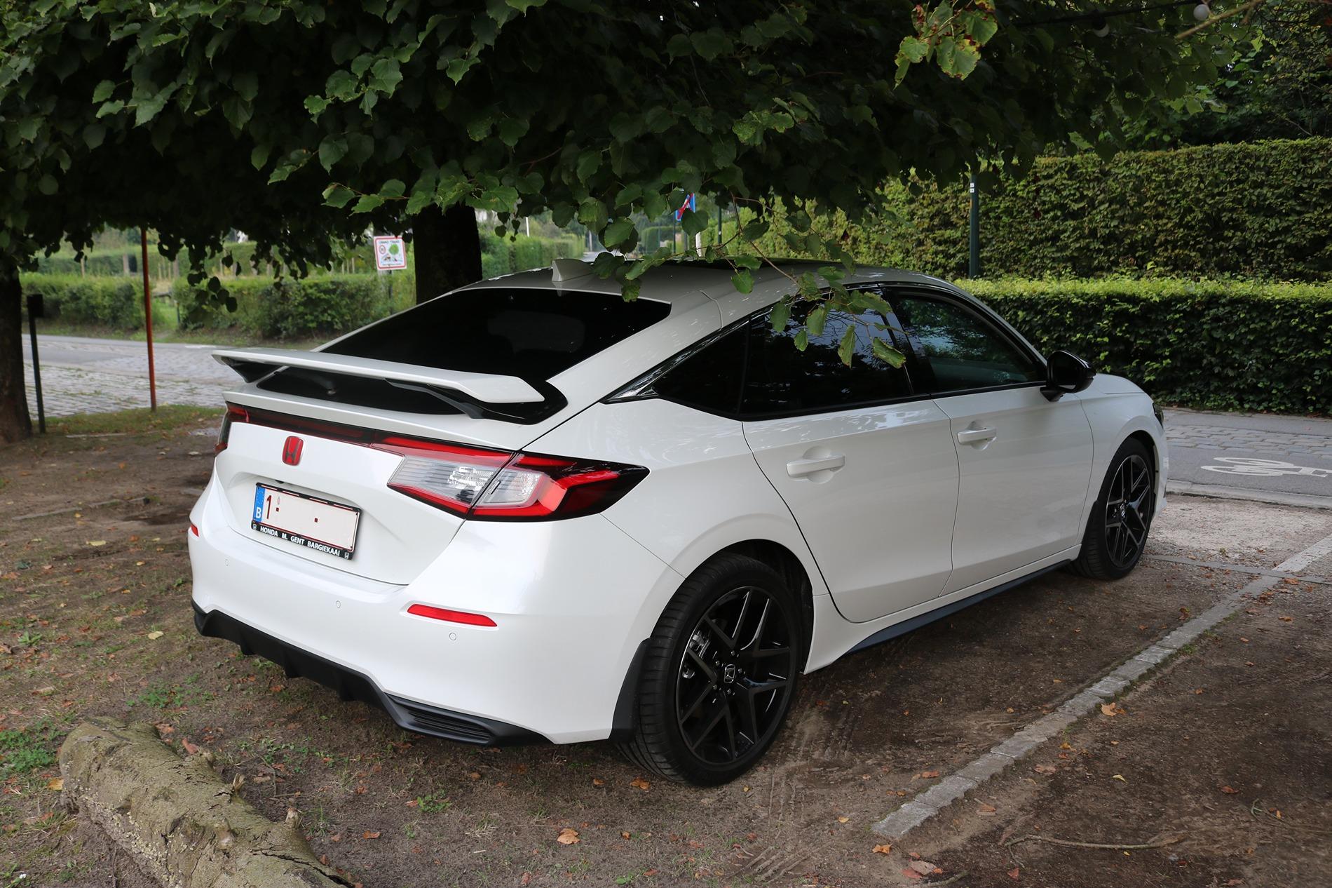 11th Gen Honda Civic HPD wing installation IMG_9448.JPG