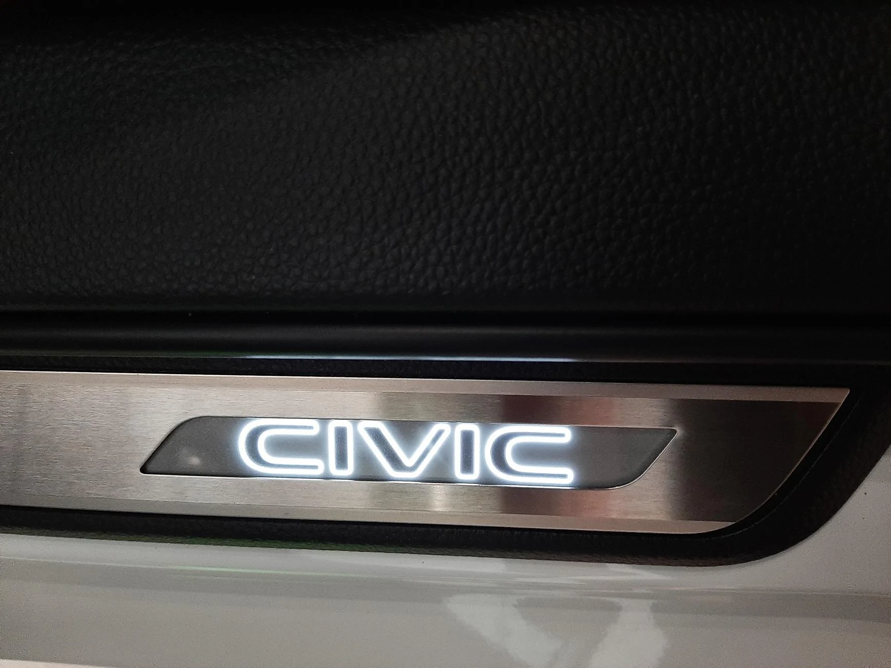 11th Gen Honda Civic fancy JDM OEM Puddle lights - trunk light kit - EU Premium Light Pack 20240903_124712